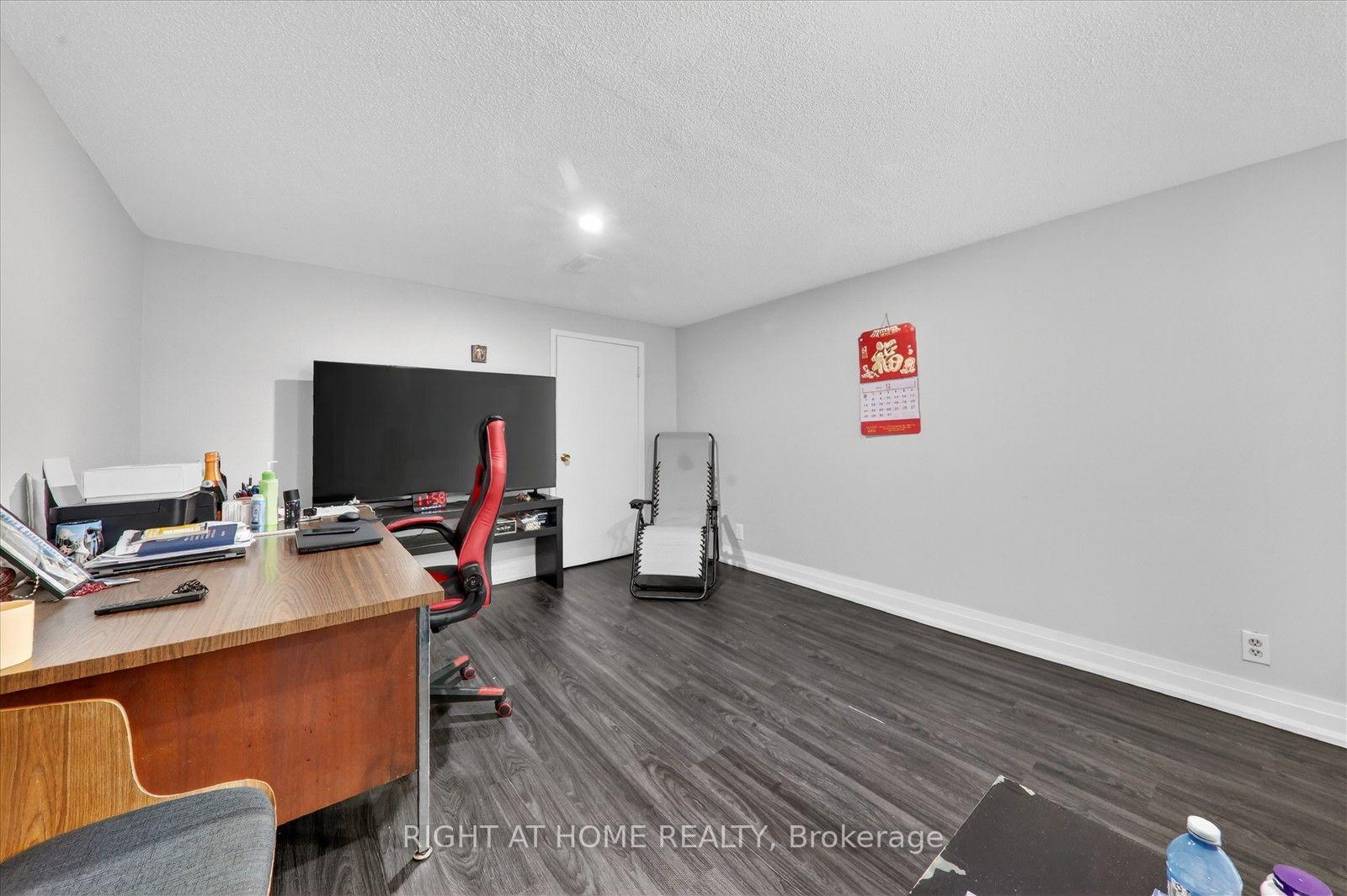 Photo 25 of 314 Morrish Road S, Scarborough, Highland Creek — HOMEH