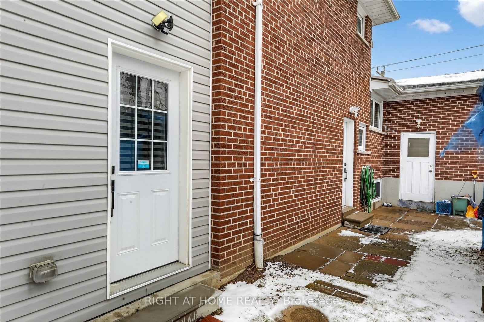 Photo 29 of 314 Morrish Road S, Scarborough, Highland Creek — HOMEH