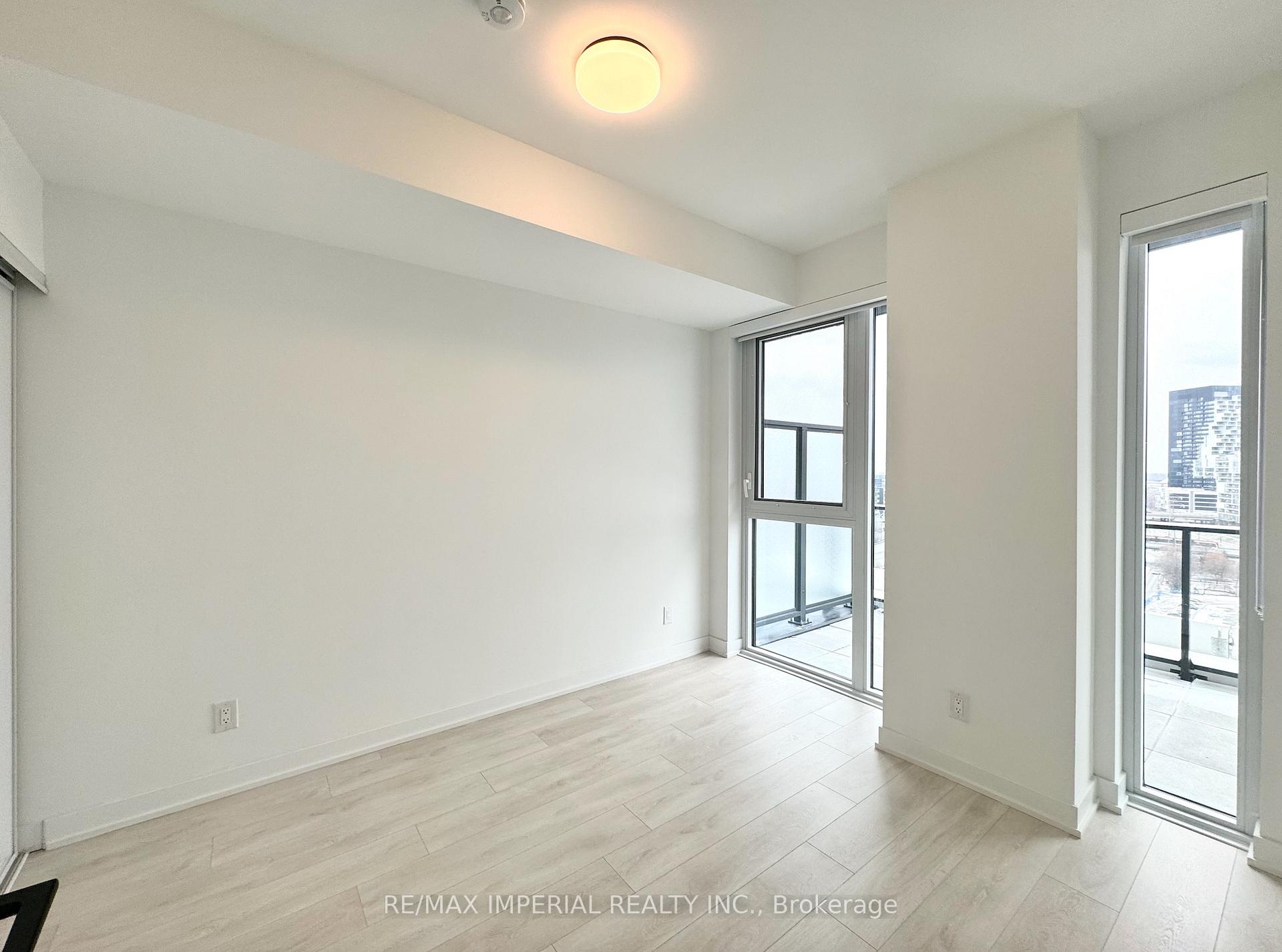 Photo 5 of Unit 1009, 5 Defries Street, Toronto, Regent Park — HOMEH