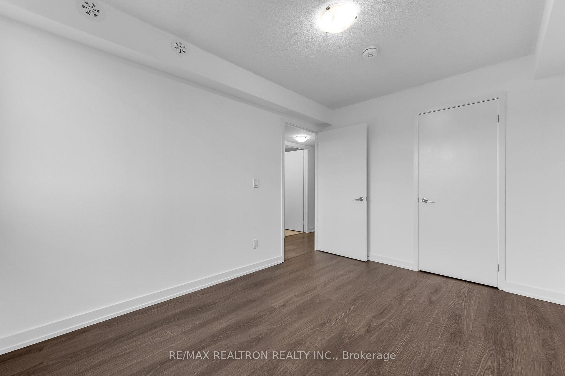 Photo 10 of Unit 114, 1135 Cooke Boulevard, Burlington, LaSalle — HOMEH