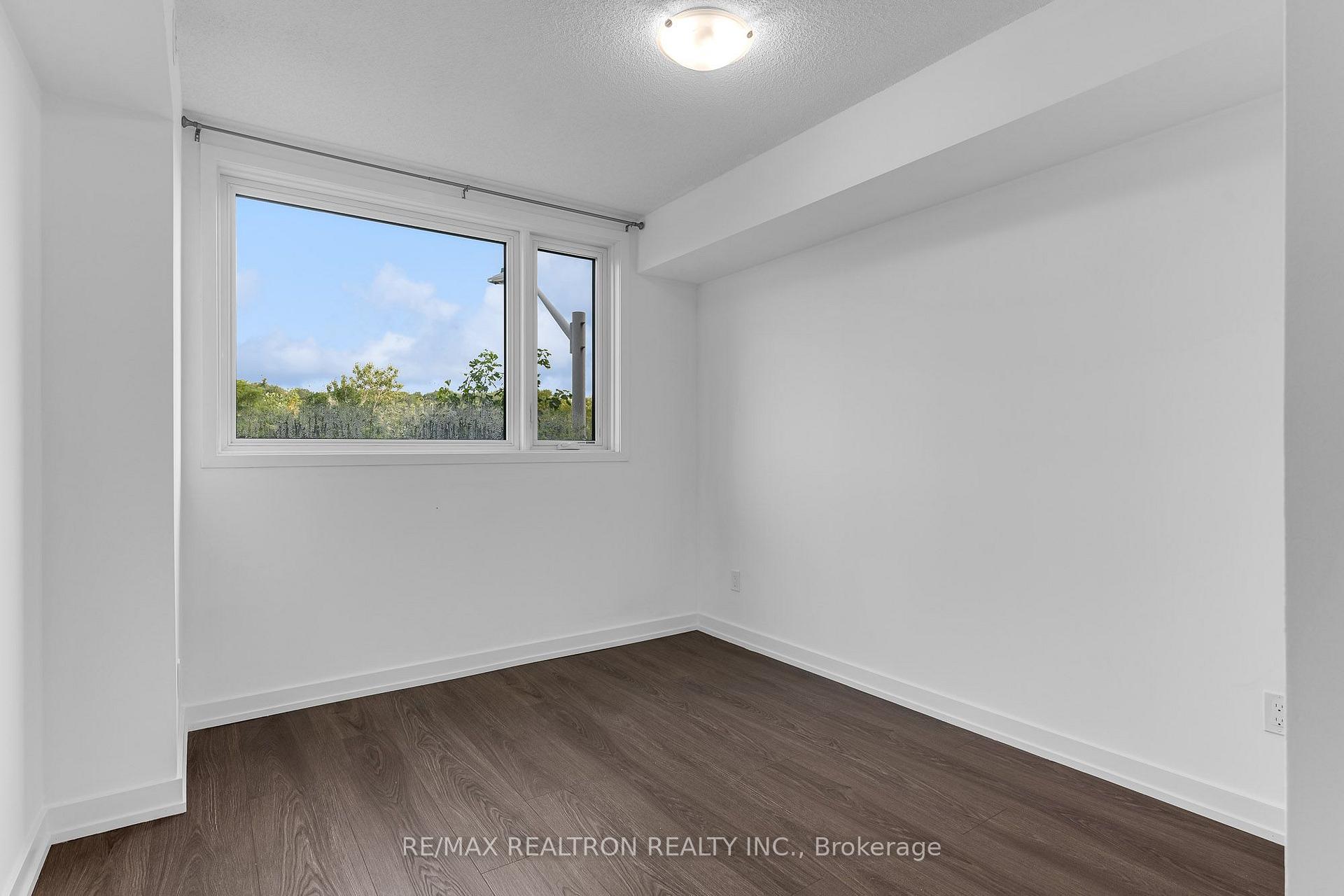 Photo 11 of Unit 114, 1135 Cooke Boulevard, Burlington, LaSalle — HOMEH