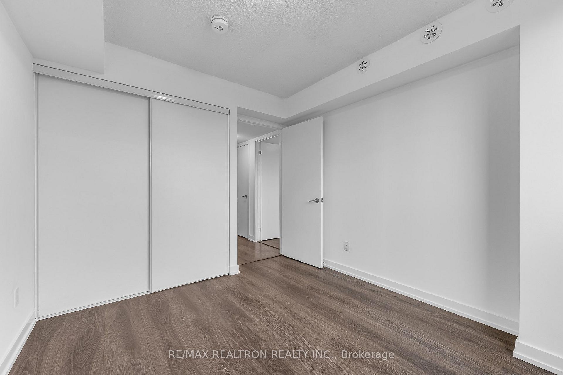 Photo 12 of Unit 114, 1135 Cooke Boulevard, Burlington, LaSalle — HOMEH