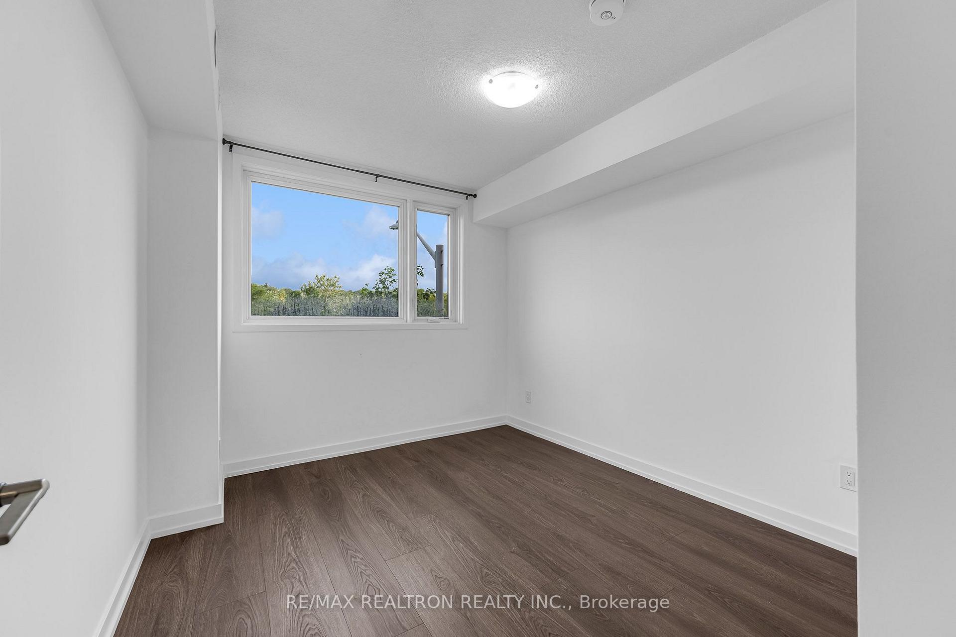 Photo 13 of Unit 114, 1135 Cooke Boulevard, Burlington, LaSalle — HOMEH