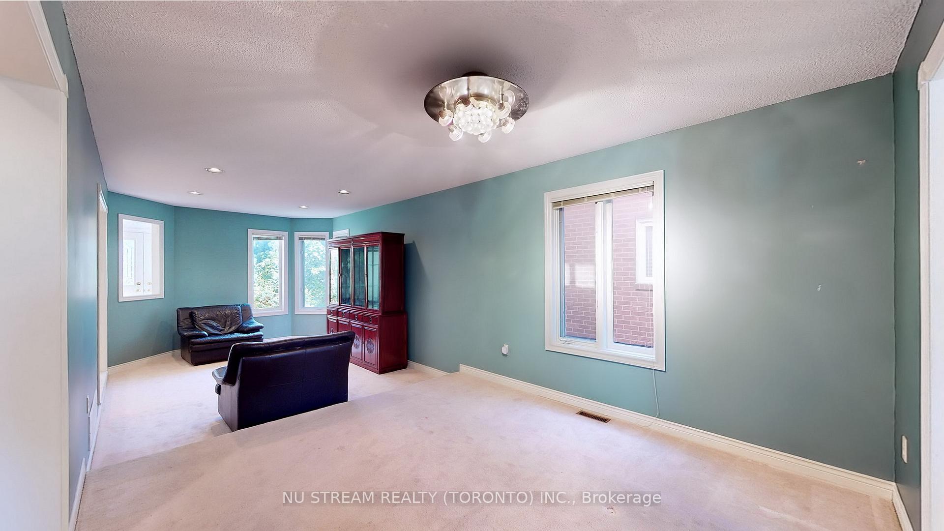 Photo 5 of 1337 Daniel Creek Road, Mississauga, East Credit — HOMEH