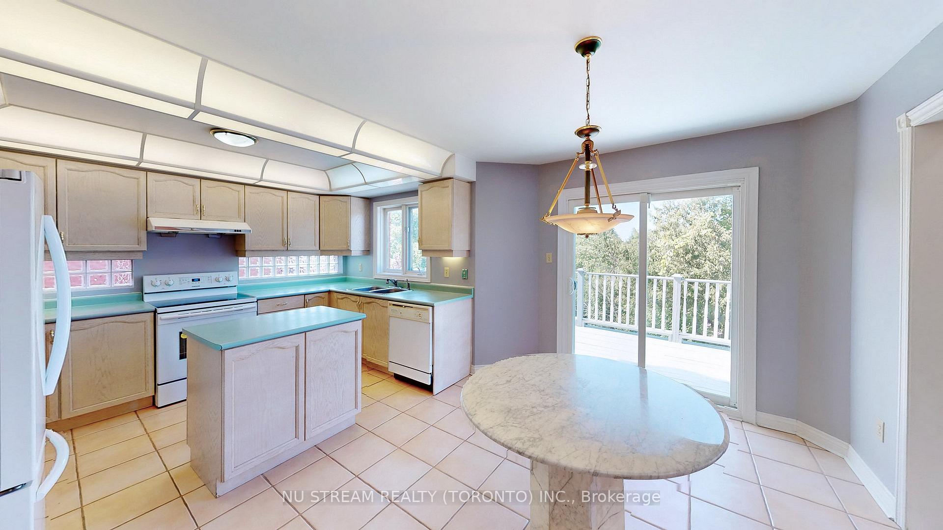 Photo 8 of 1337 Daniel Creek Road, Mississauga, East Credit — HOMEH