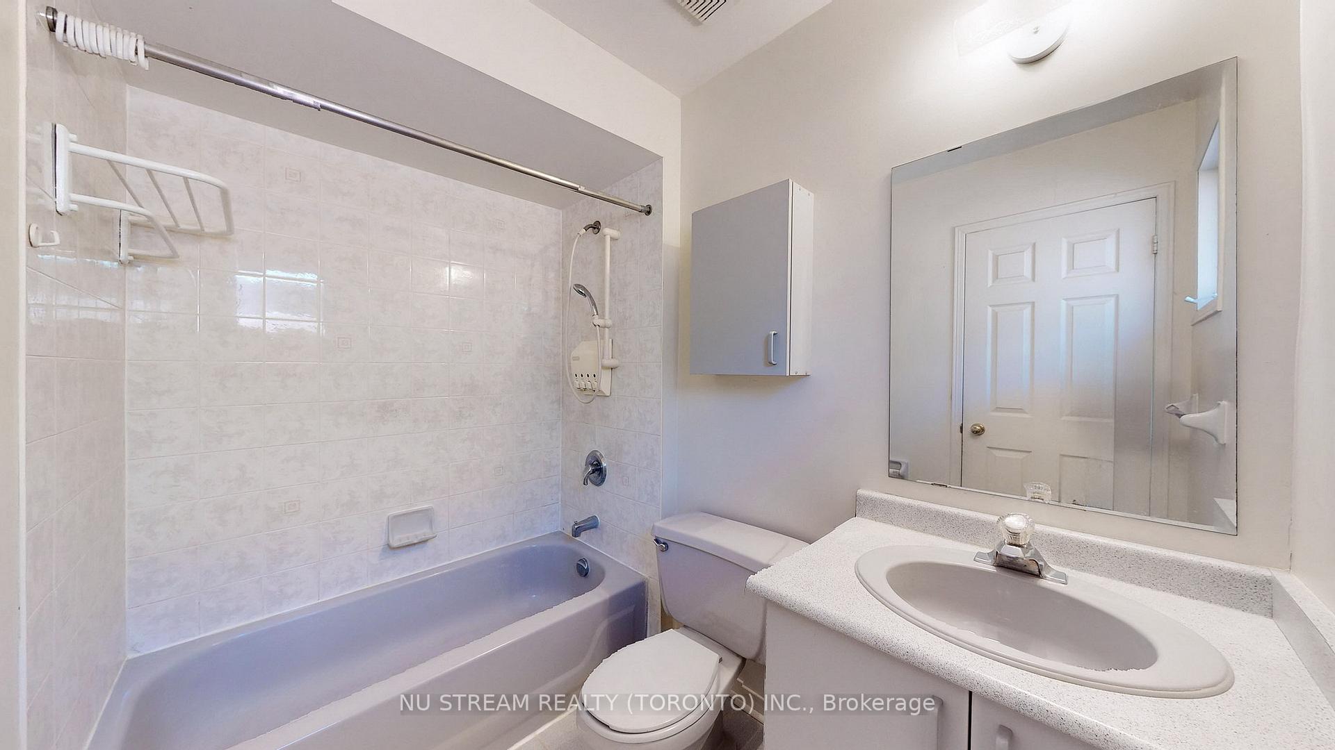 Photo 23 of 1337 Daniel Creek Road, Mississauga, East Credit — HOMEH