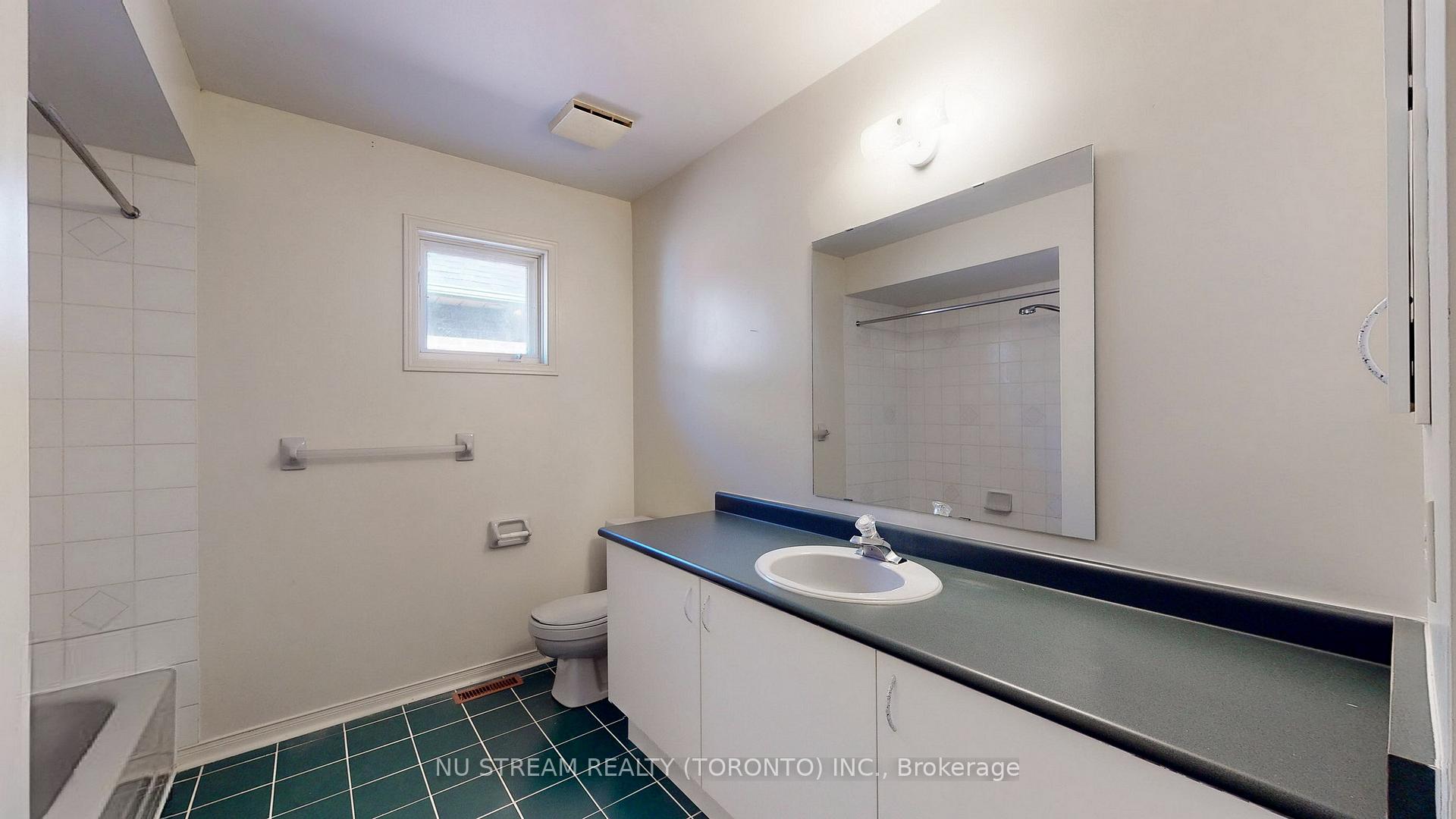Photo 27 of 1337 Daniel Creek Road, Mississauga, East Credit — HOMEH