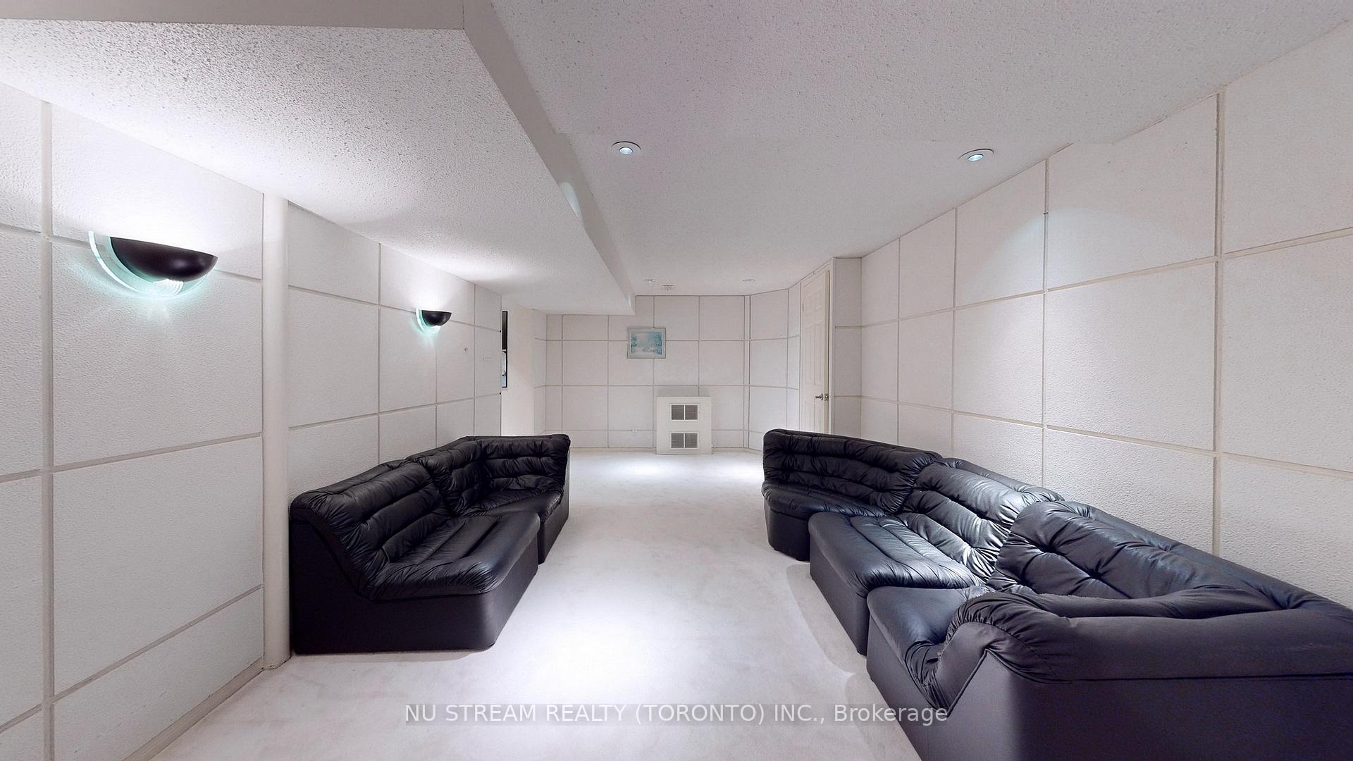 Photo 31 of 1337 Daniel Creek Road, Mississauga, East Credit — HOMEH