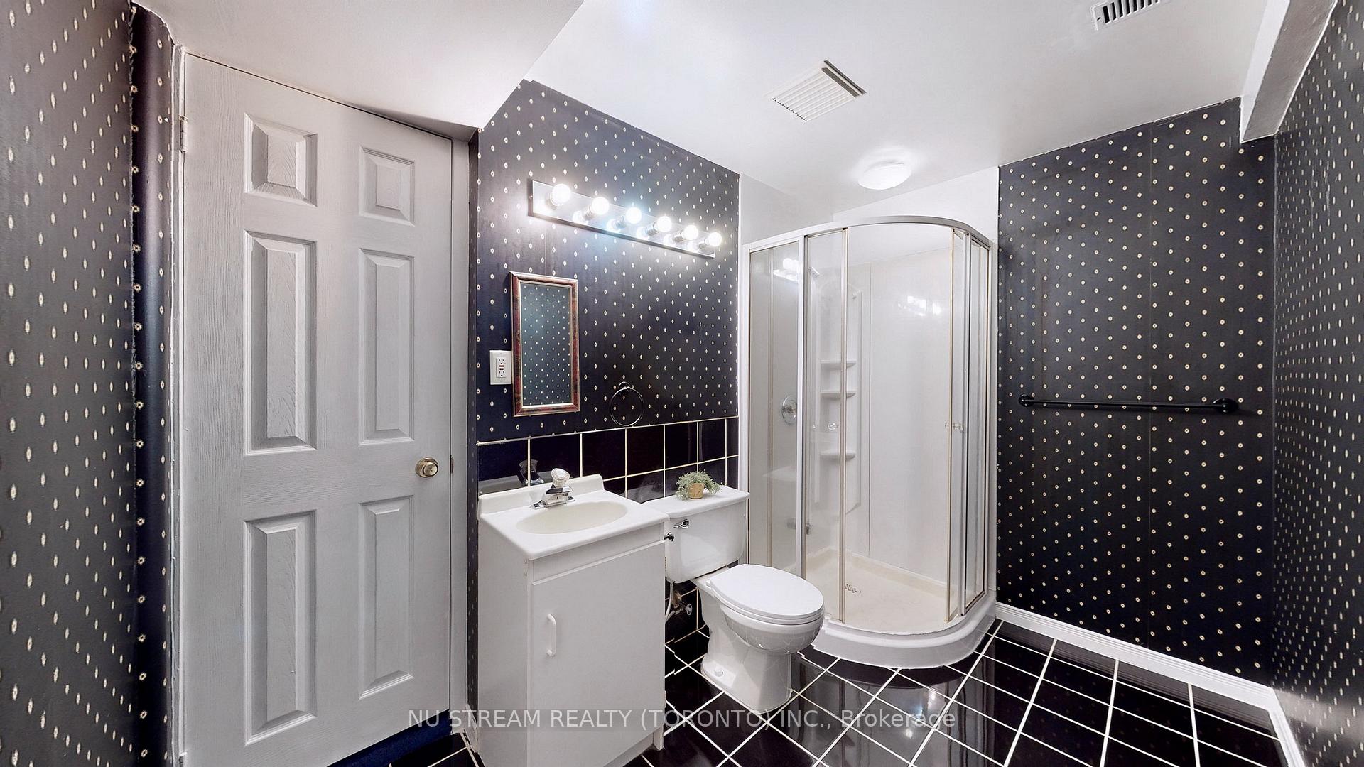 Photo 35 of 1337 Daniel Creek Road, Mississauga, East Credit — HOMEH