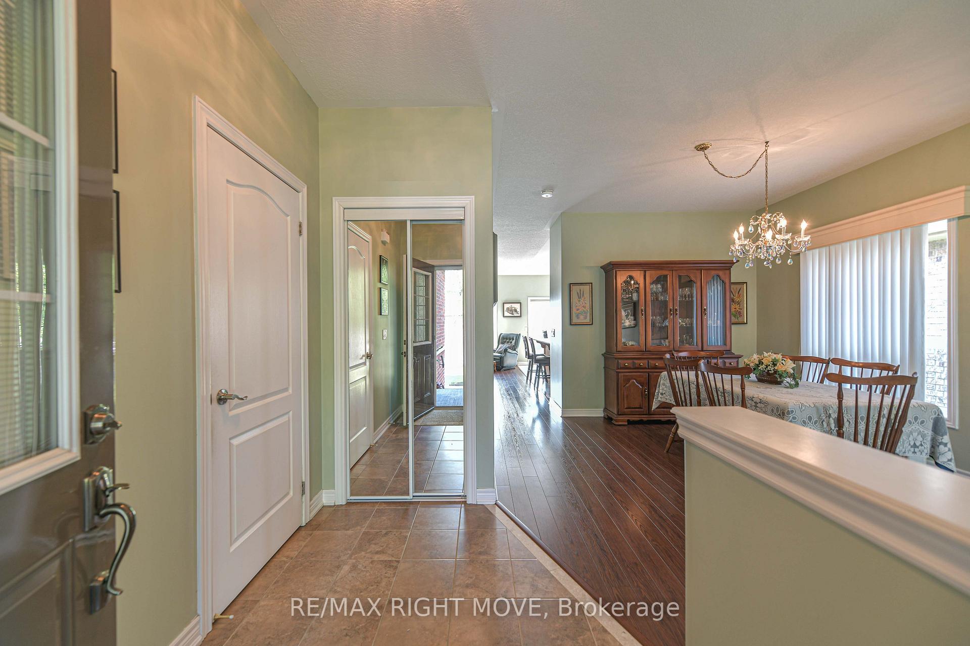 Photo 5 of 97 Atlantis Drive, Orillia — HOMEH