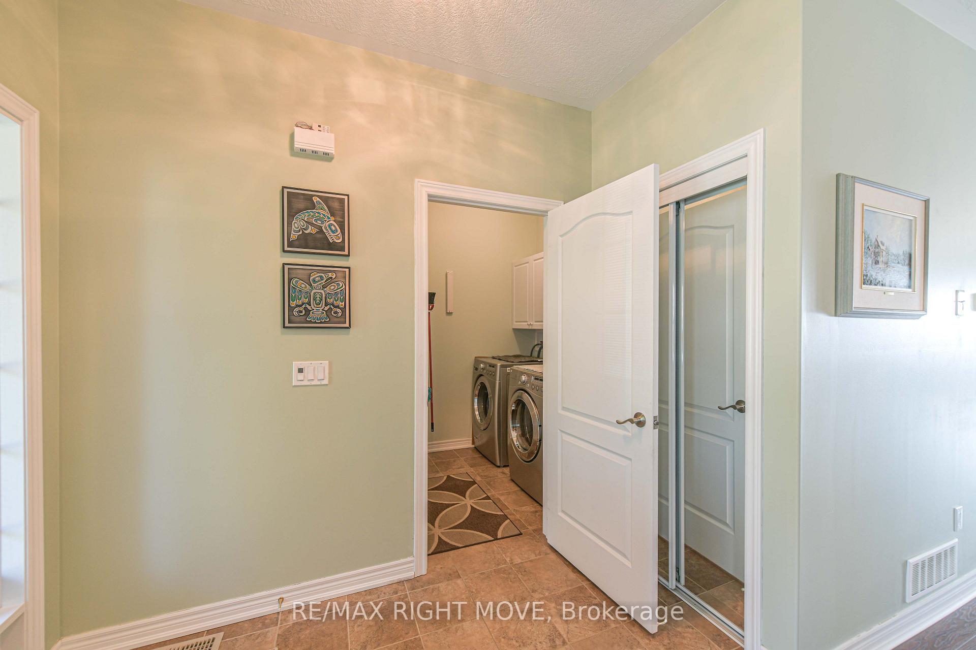 Photo 6 of 97 Atlantis Drive, Orillia — HOMEH