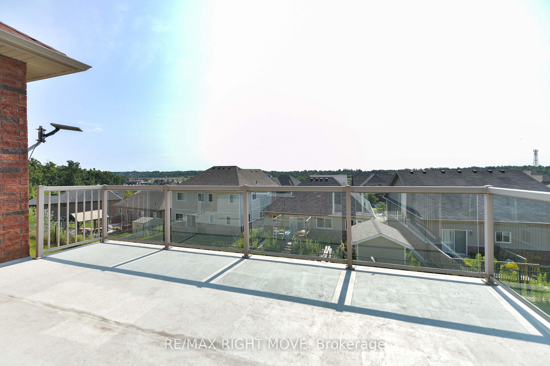 Photo 21 of 97 Atlantis Drive, Orillia — HOMEH