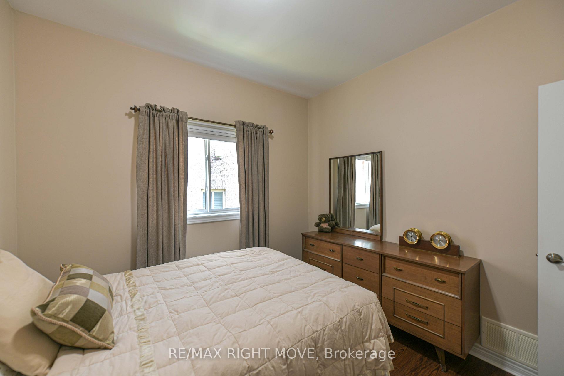 Photo 37 of 97 Atlantis Drive, Orillia — HOMEH