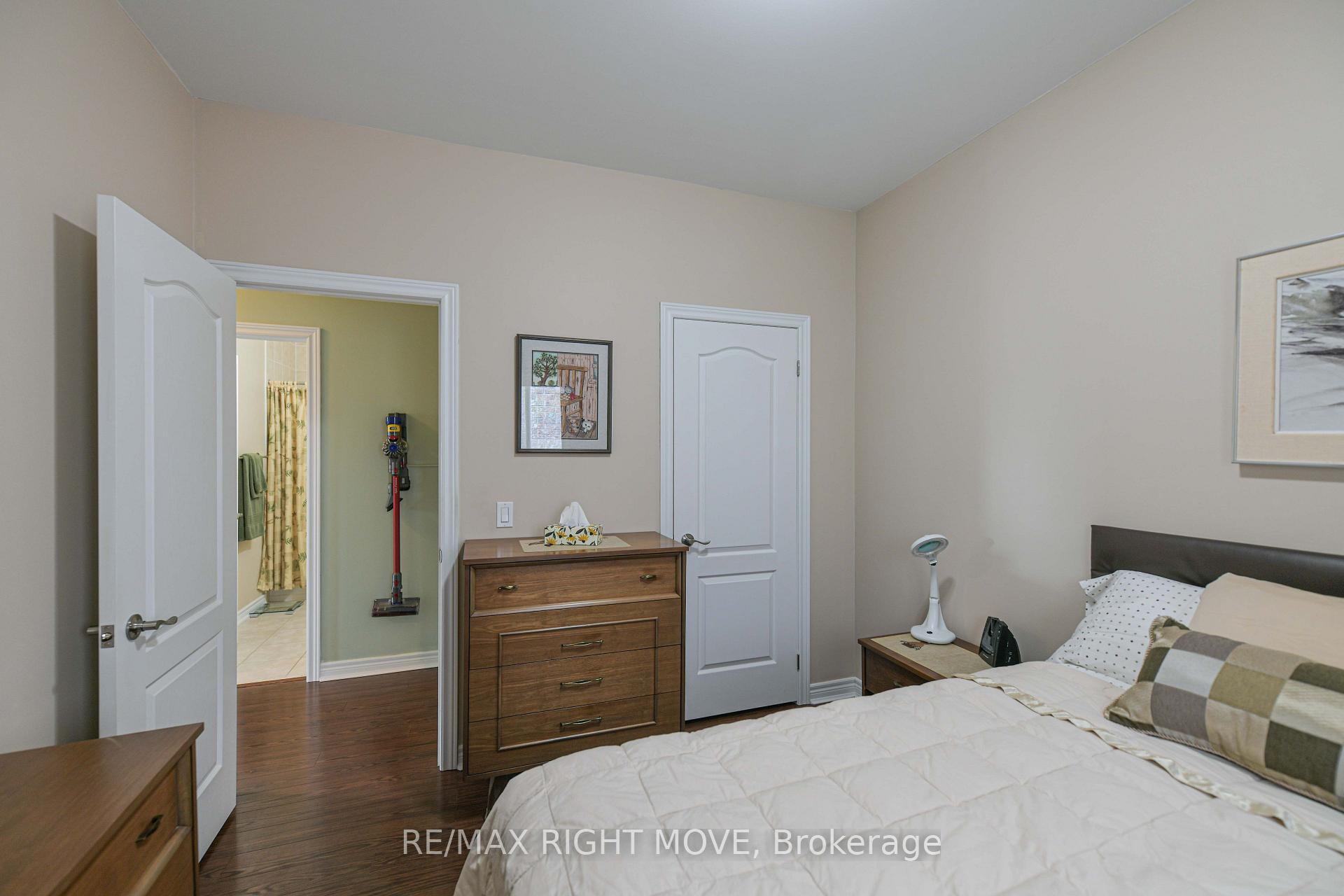 Photo 38 of 97 Atlantis Drive, Orillia — HOMEH