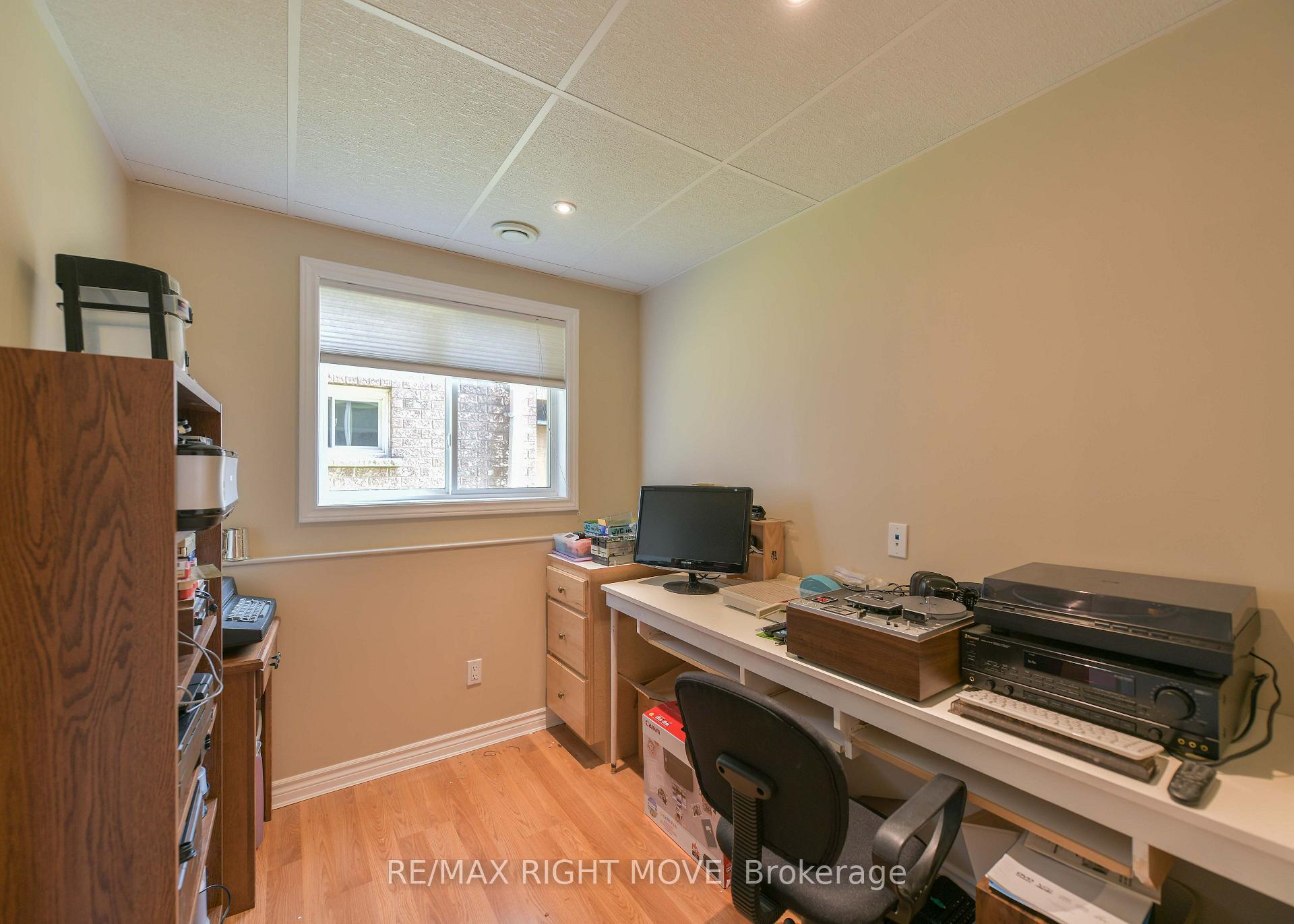 Photo 39 of 97 Atlantis Drive, Orillia — HOMEH