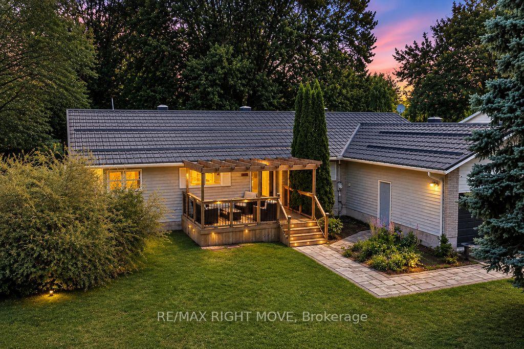 Photo of 3263 Shoreview Drive