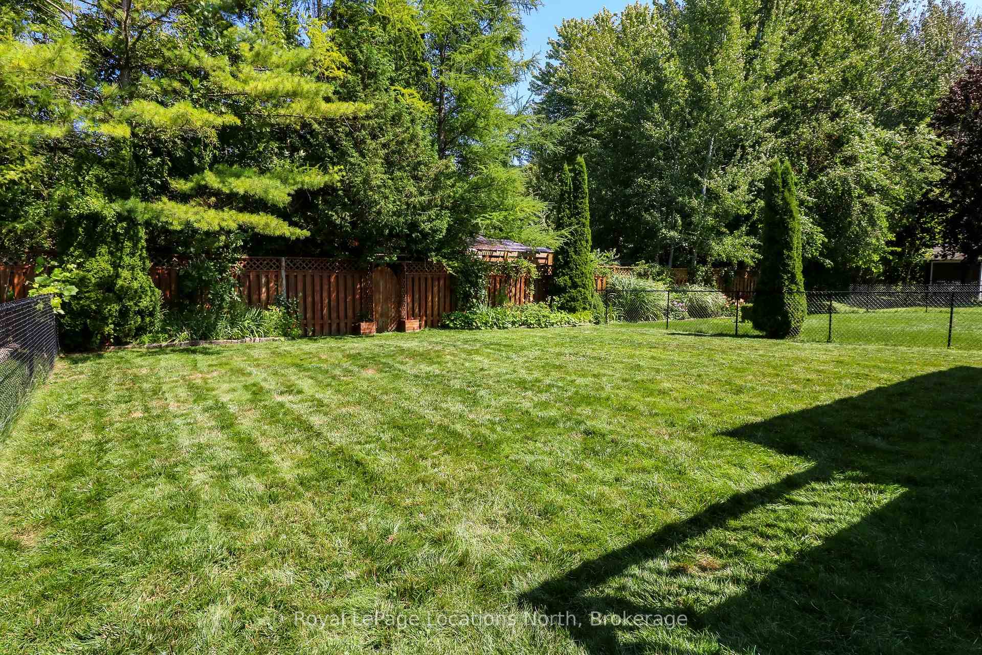 Photo 2 of 63 Glen Eton Road, Wasaga Beach — HOMEH