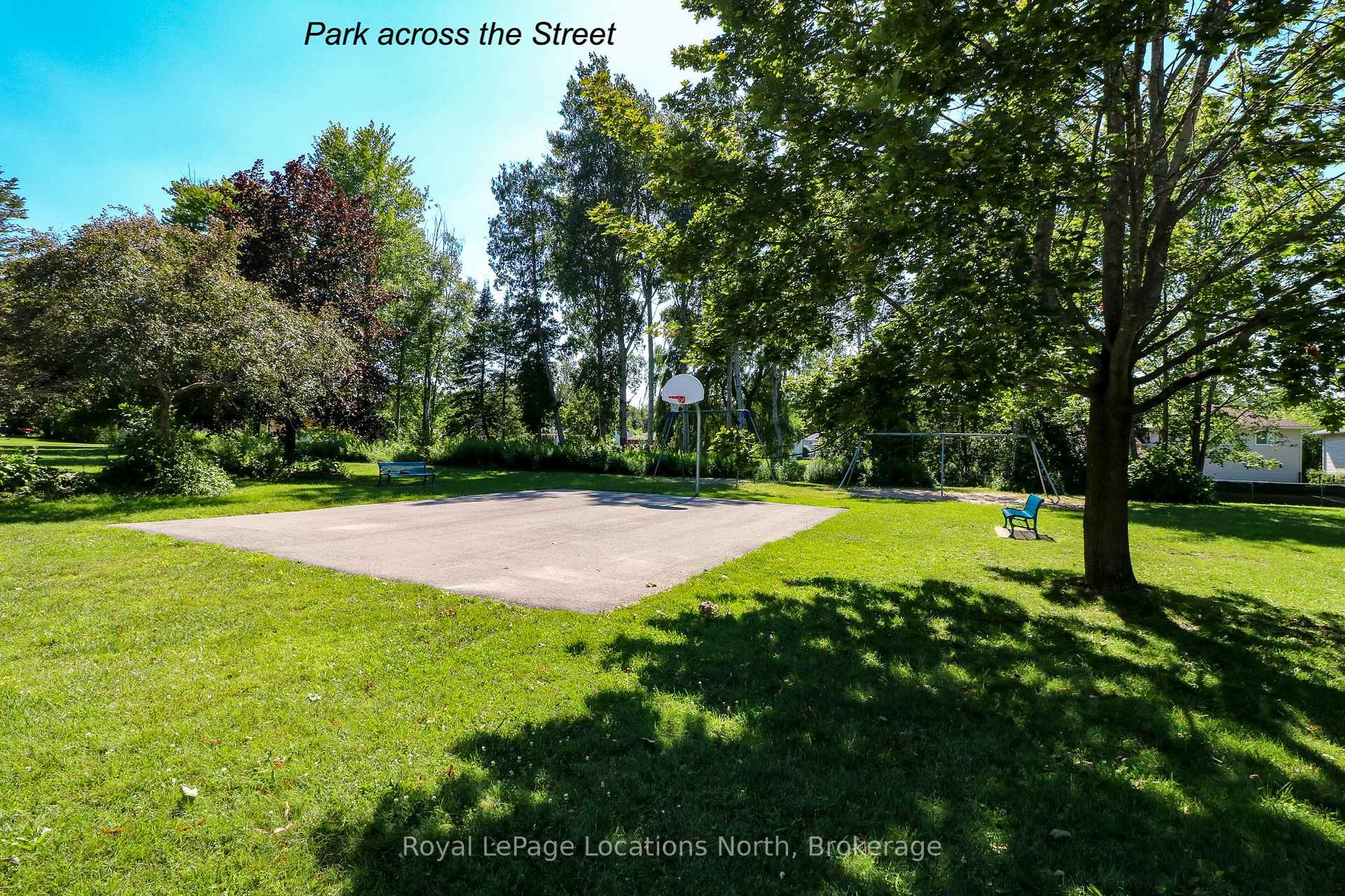 Photo 3 of 63 Glen Eton Road, Wasaga Beach — HOMEH