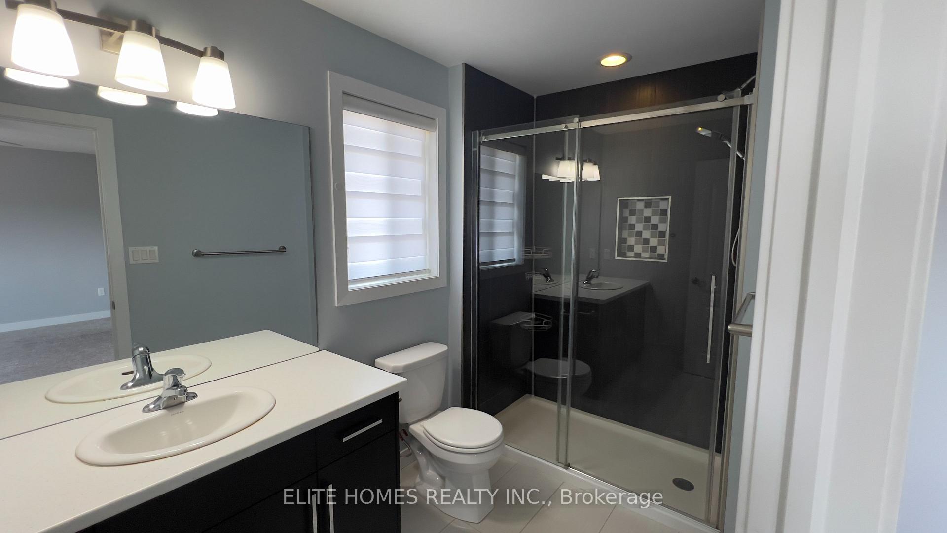 Photo 11 of 1942 Foxridge Crescent, London, North S — HOMEH