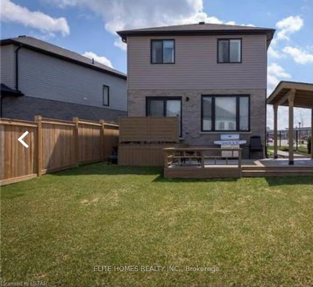 Photo 24 of 1942 Foxridge Crescent, London, North S — HOMEH