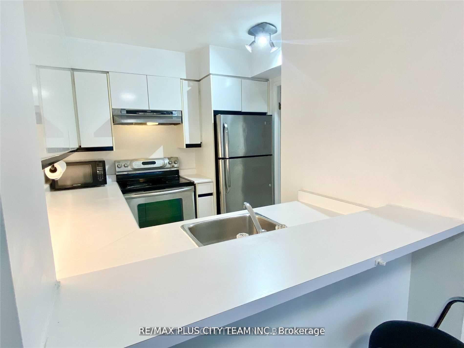 Photo 18 of Unit 401, 7 Carlton Street, Toronto, Church-Yonge Corridor — HOMEH