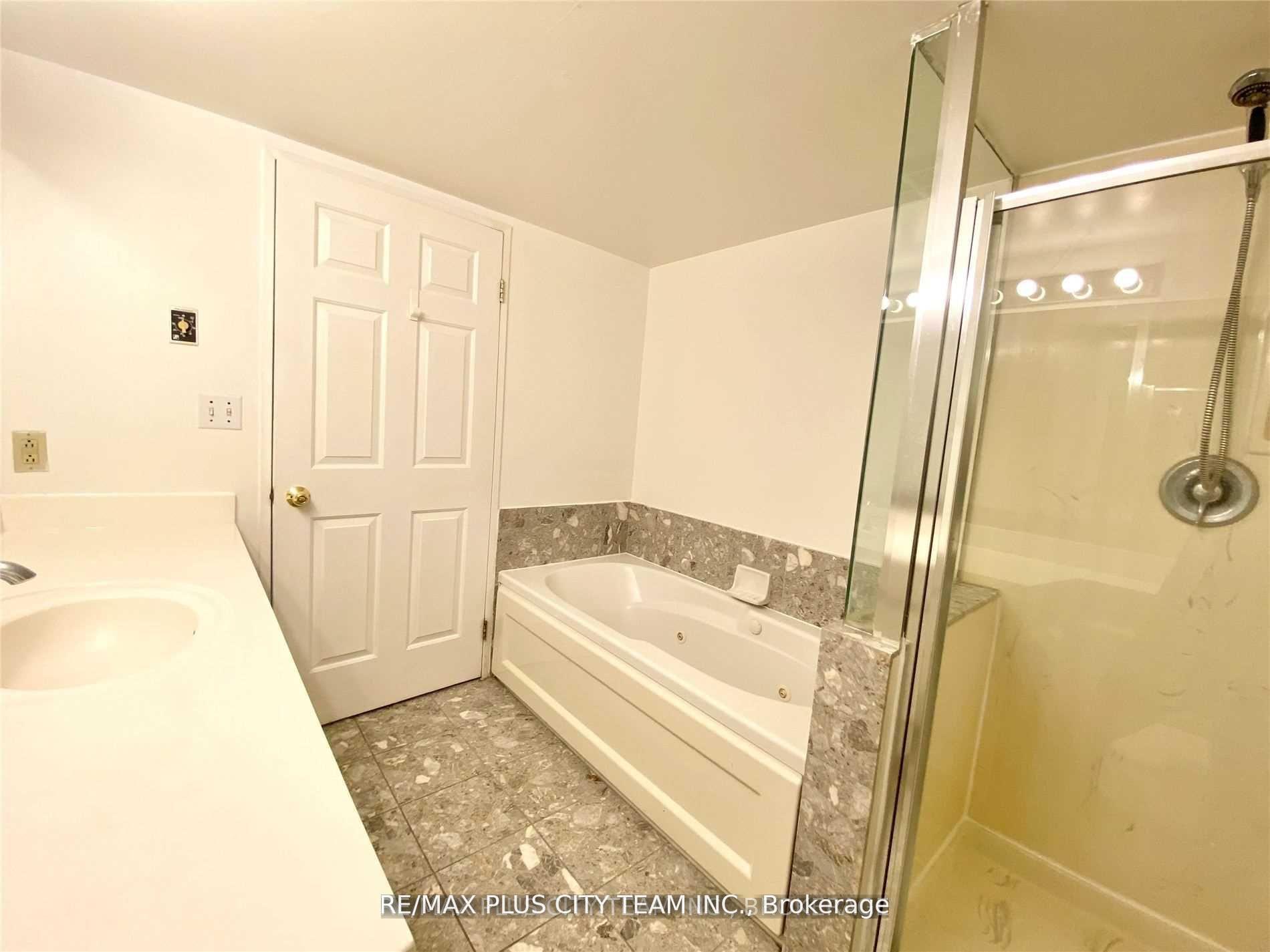 Photo 20 of Unit 401, 7 Carlton Street, Toronto, Church-Yonge Corridor — HOMEH