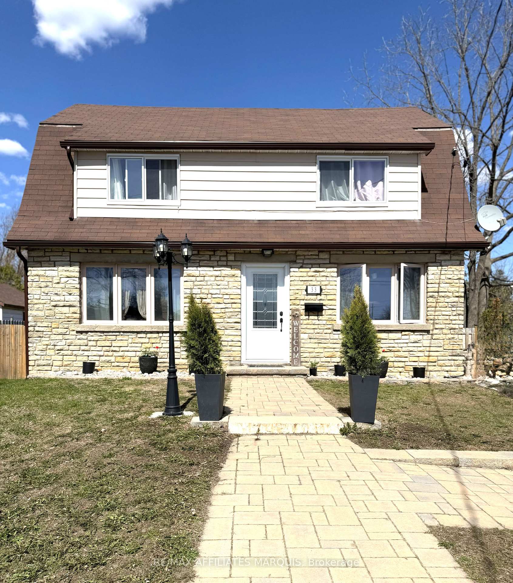 Photo 4 of 33 Mary Street, Smiths Falls, Smiths Falls — HOMEH