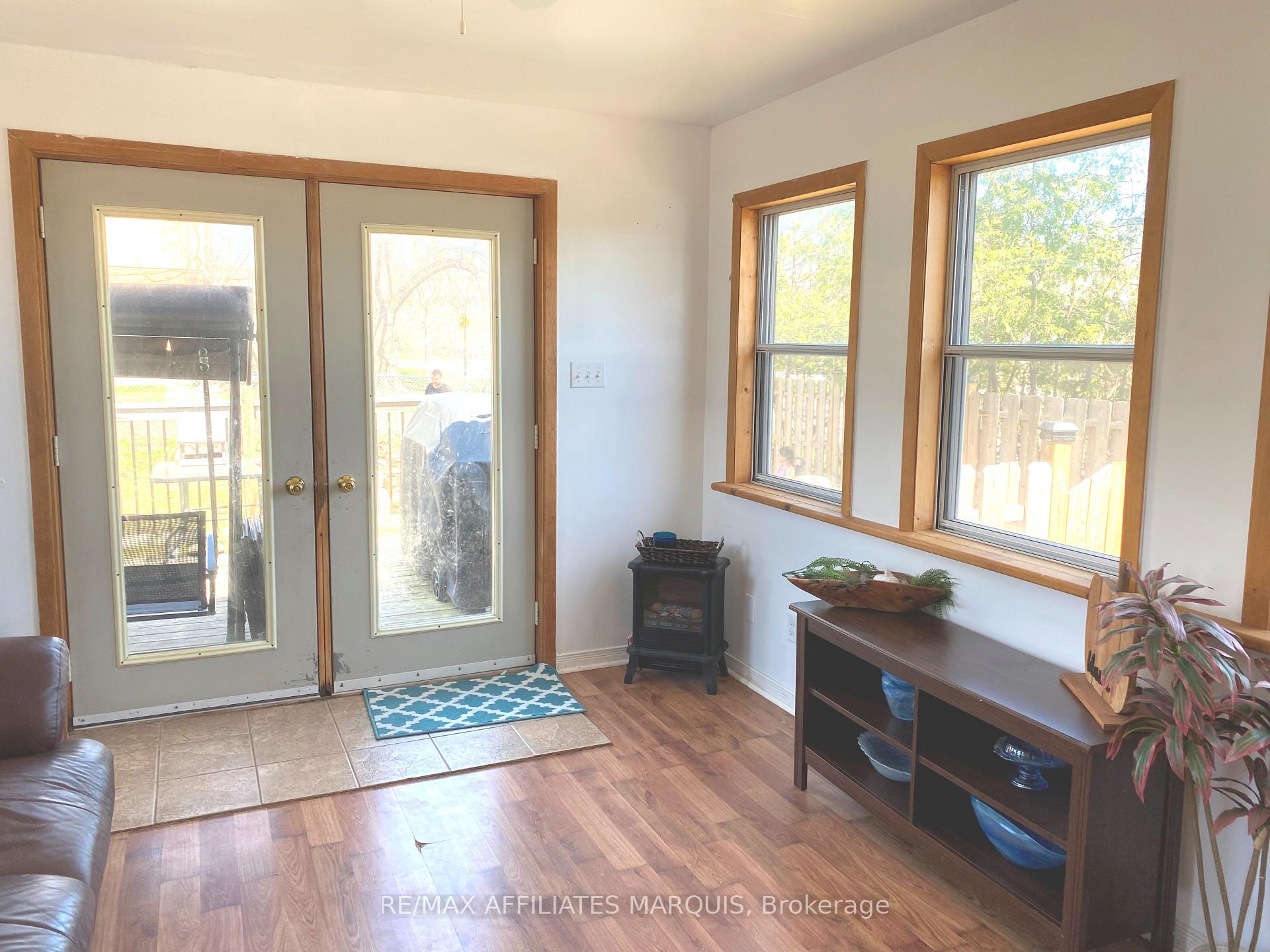Photo 22 of 33 Mary Street, Smiths Falls, Smiths Falls — HOMEH