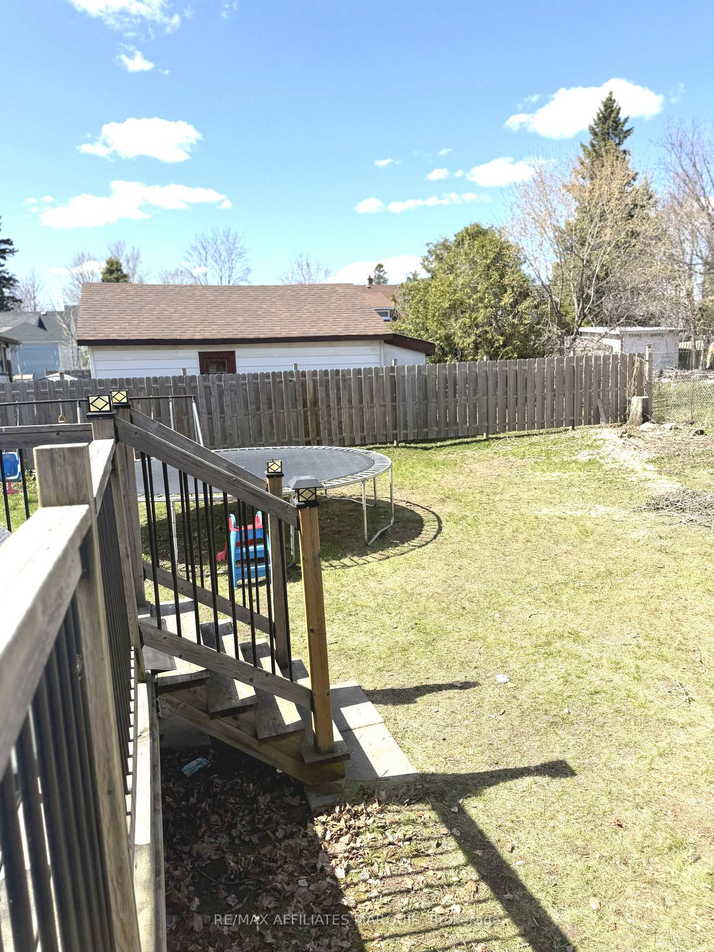 Photo 45 of 33 Mary Street, Smiths Falls, Smiths Falls — HOMEH