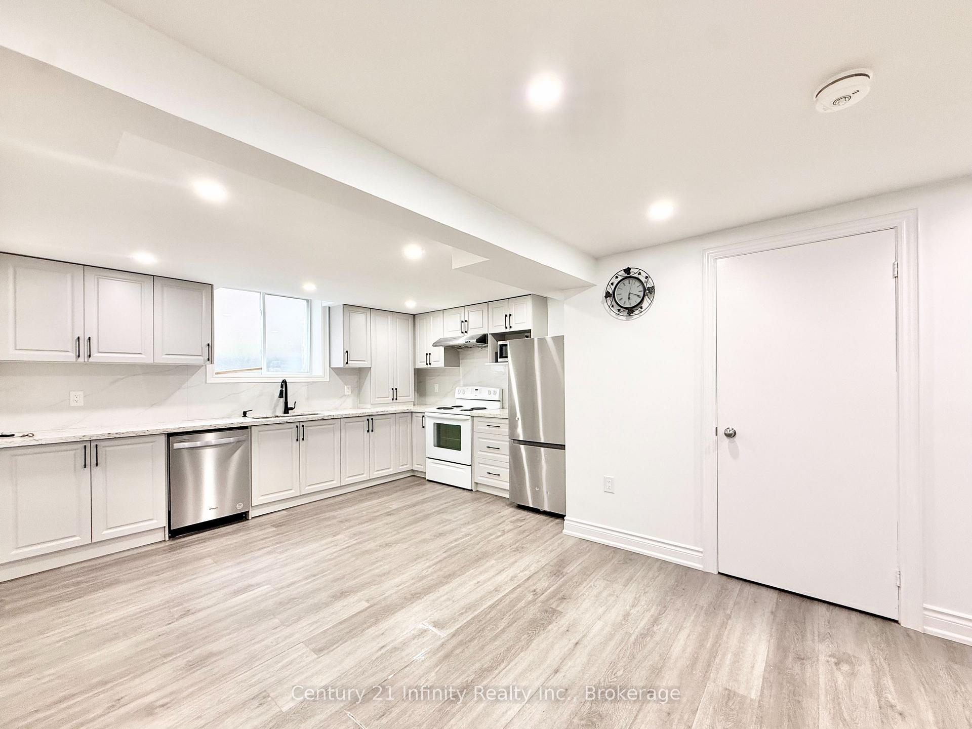Photo 11 of 11 Meadowglen Drive, Whitby, Pringle Creek — HOMEH