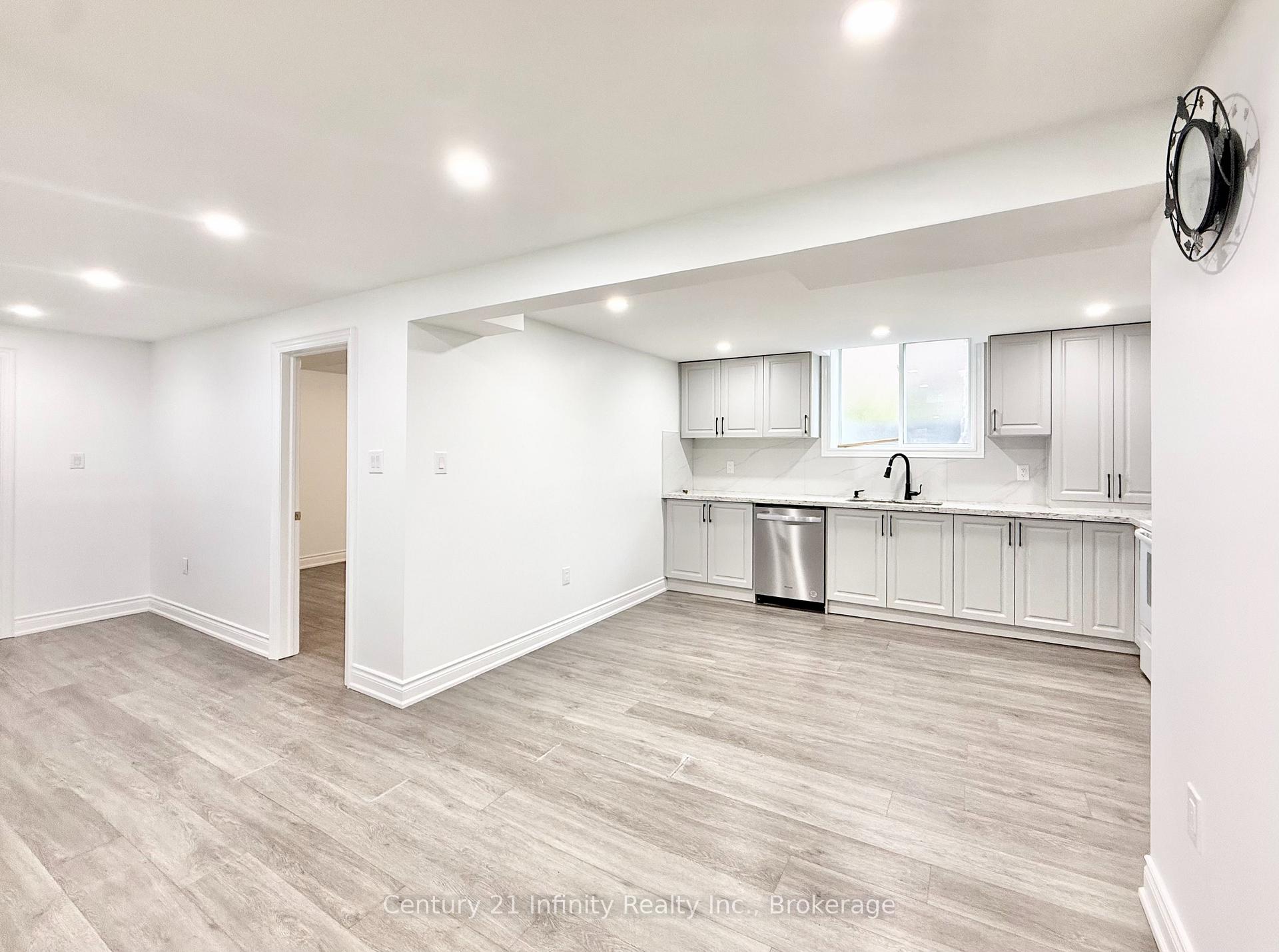 Photo 12 of 11 Meadowglen Drive, Whitby, Pringle Creek — HOMEH