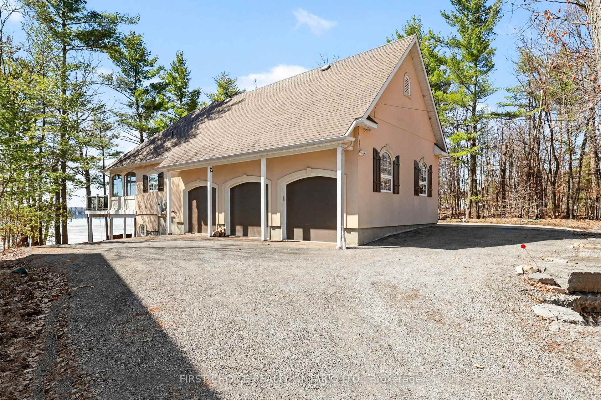 Photo 2 of 4136 Armitage Avenue, Ottawa, Dunrobin Shores — HOMEH