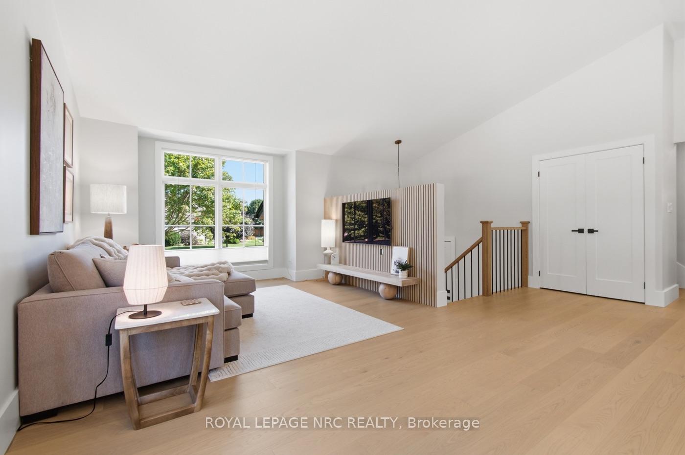 Photo 13 of 64 Sandra Drive, Pelham, Fenwick — HOMEH