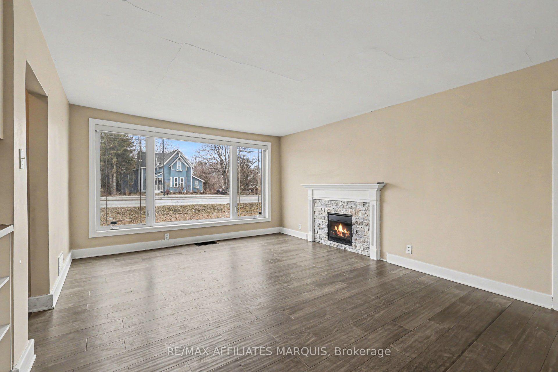 Photo 7 of 6036 Perth Street, Ottawa, Richmond — HOMEH