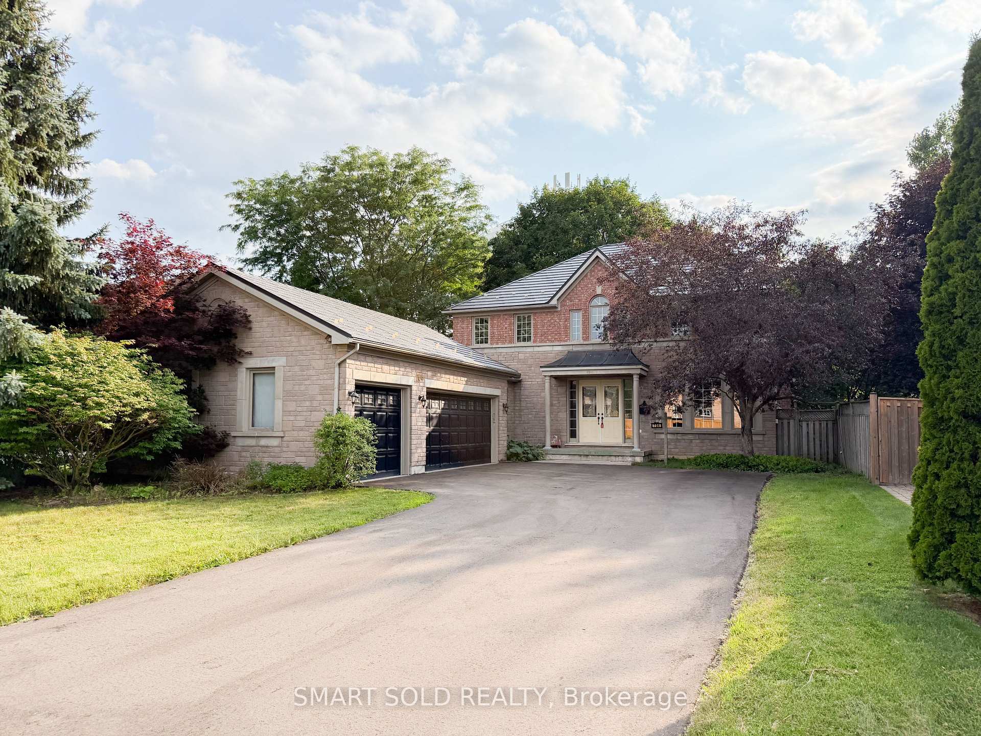Photo 1 of 704 Foxcroft Boulevard, Newmarket, Stonehaven-Wyndham — HOMEH