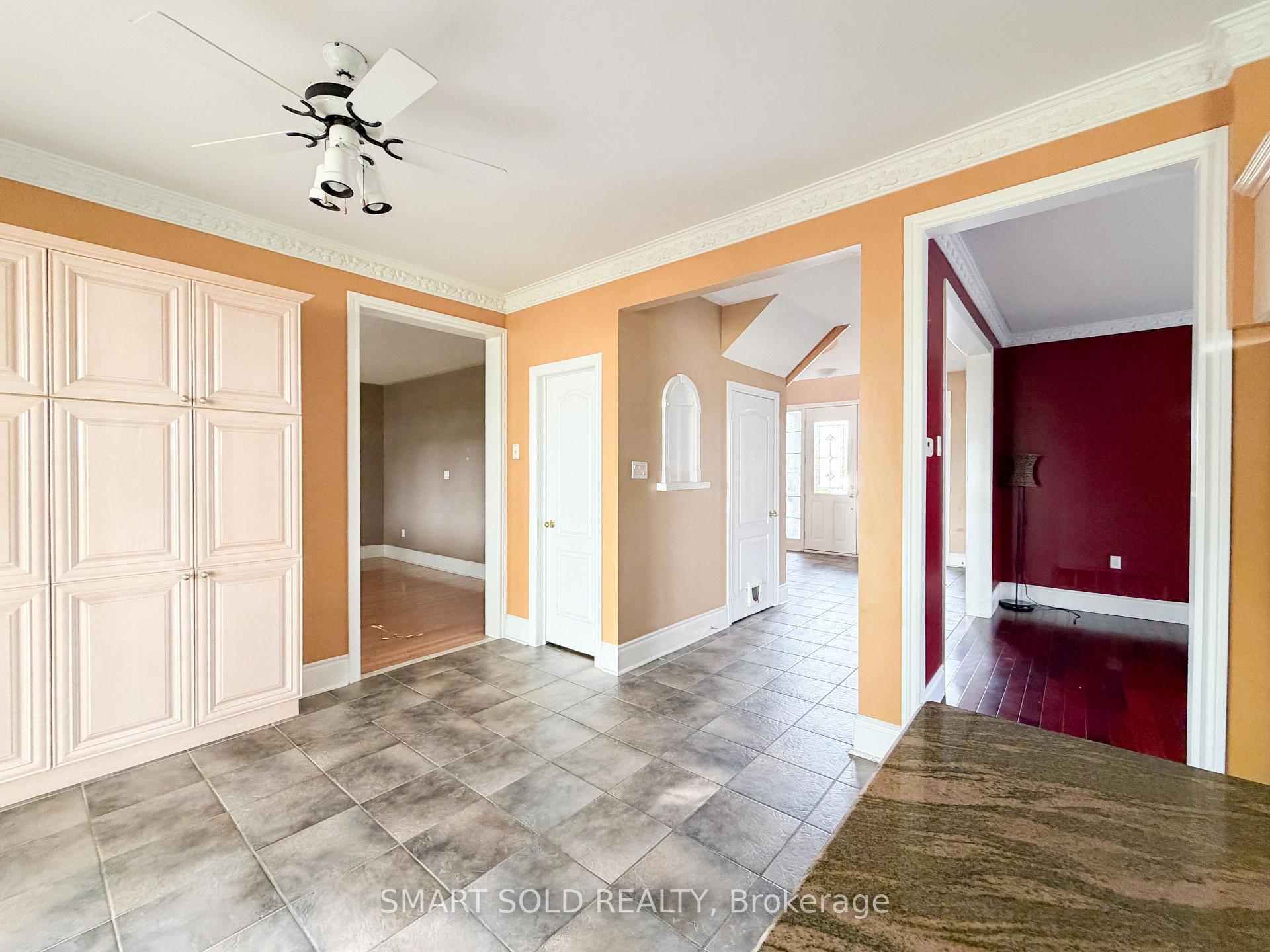 Photo 10 of 704 Foxcroft Boulevard, Newmarket, Stonehaven-Wyndham — HOMEH