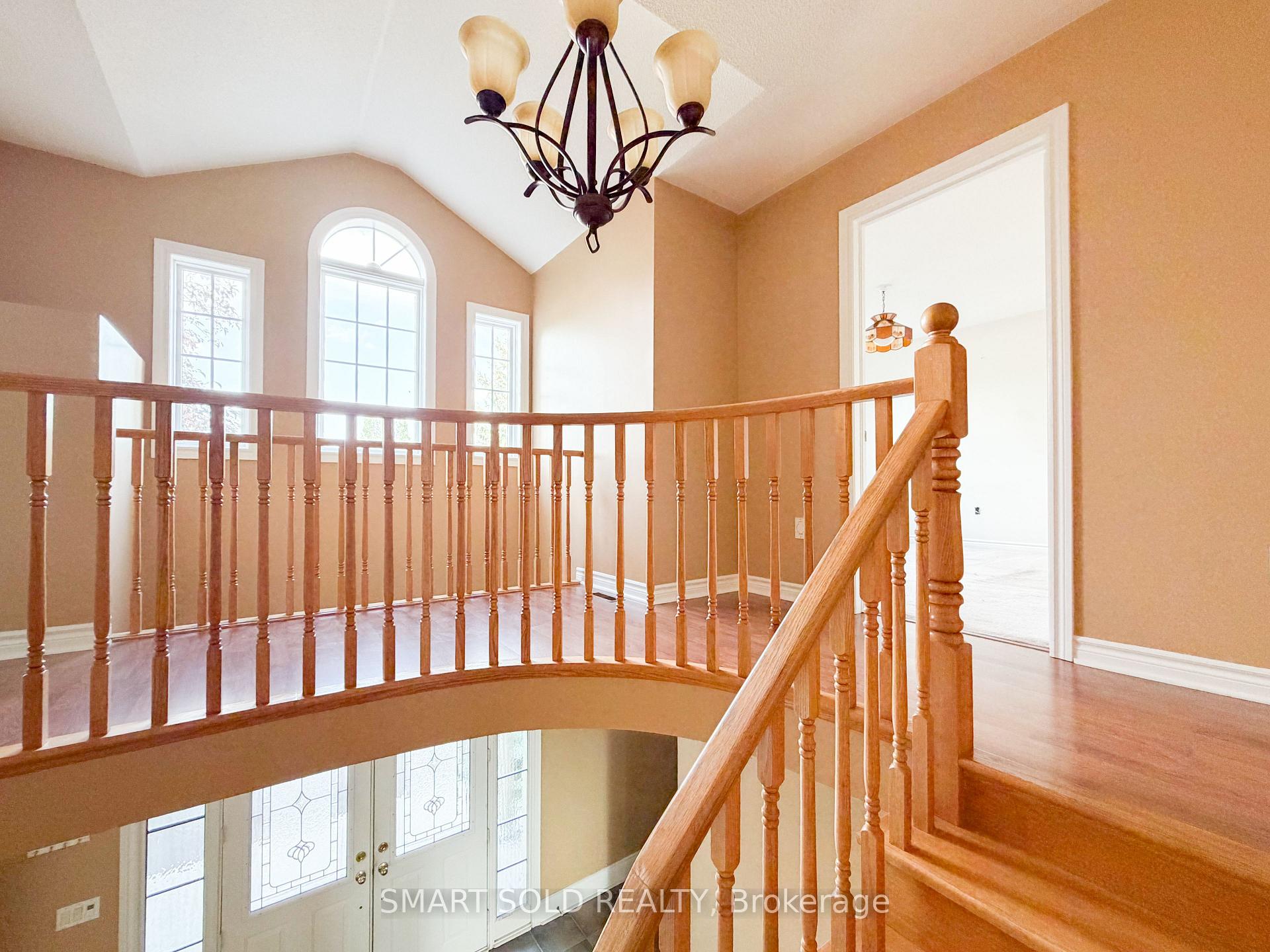 Photo 15 of 704 Foxcroft Boulevard, Newmarket, Stonehaven-Wyndham — HOMEH