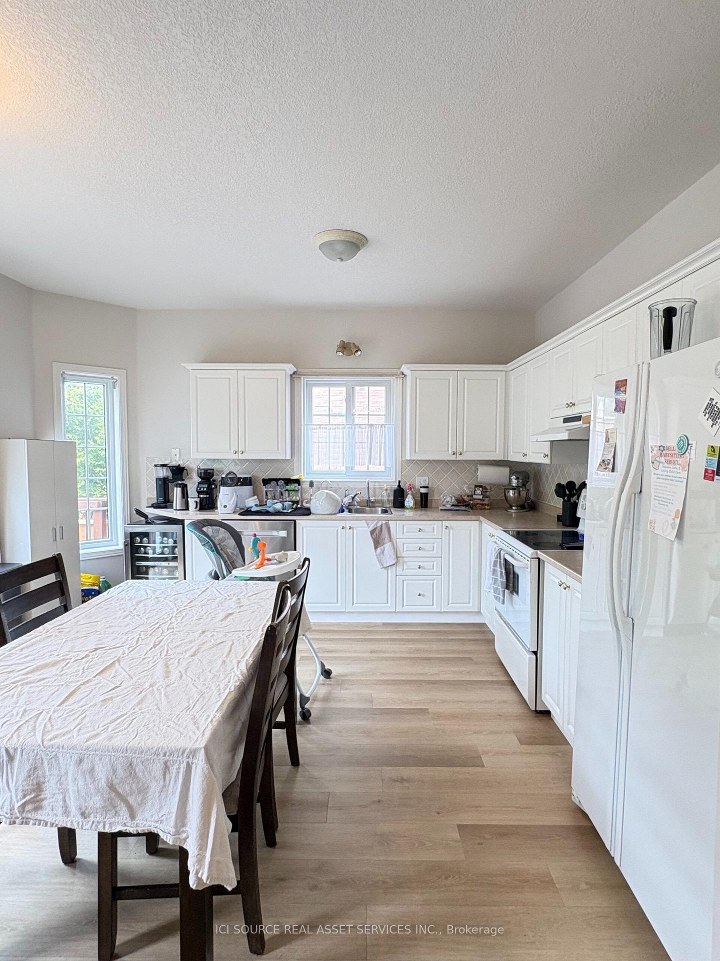 Photo 10 of 2 Woodcrest Court, Kitchener, Doon South — HOMEH