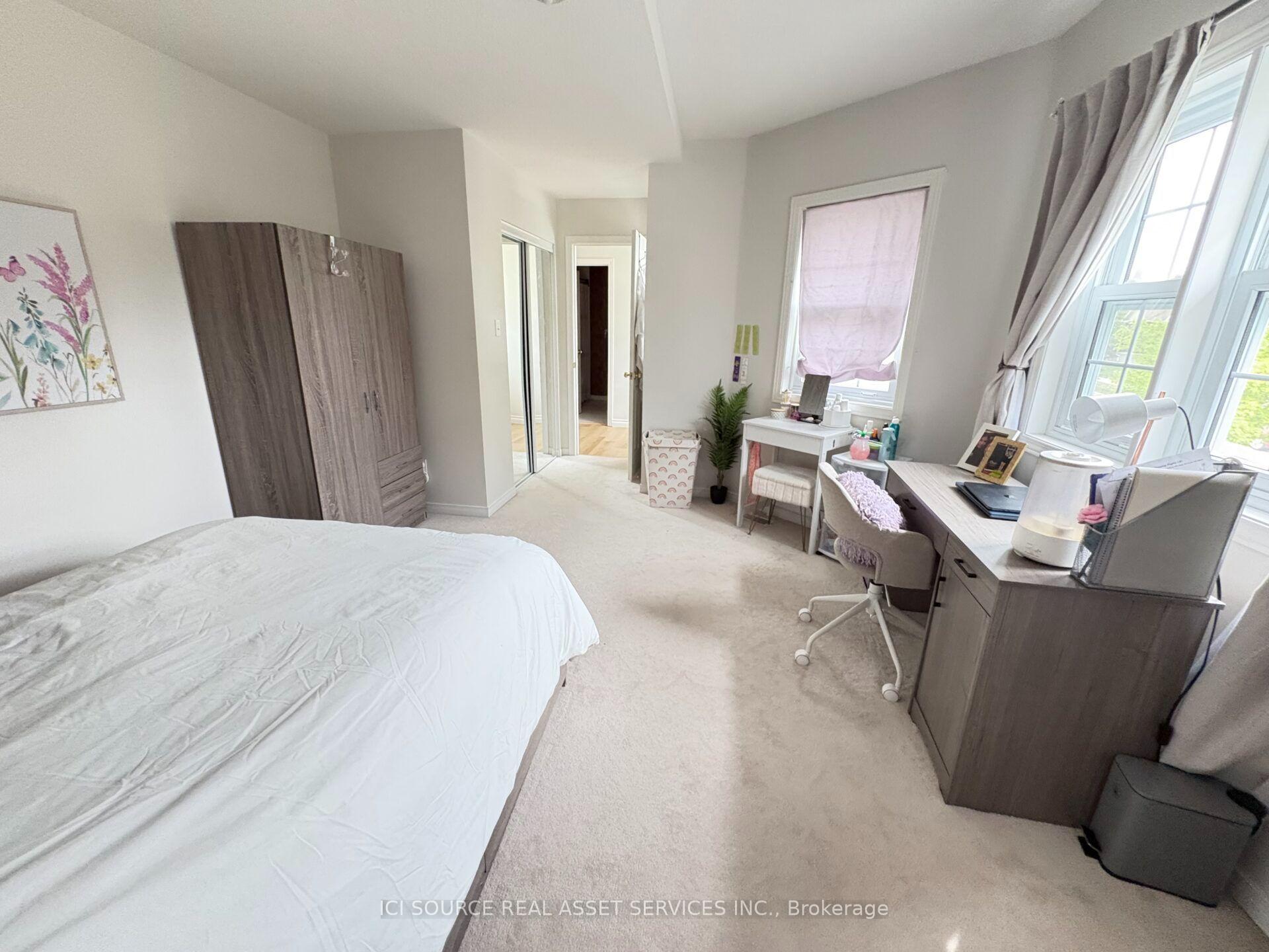 Photo 23 of 2 Woodcrest Court, Kitchener, Doon South — HOMEH