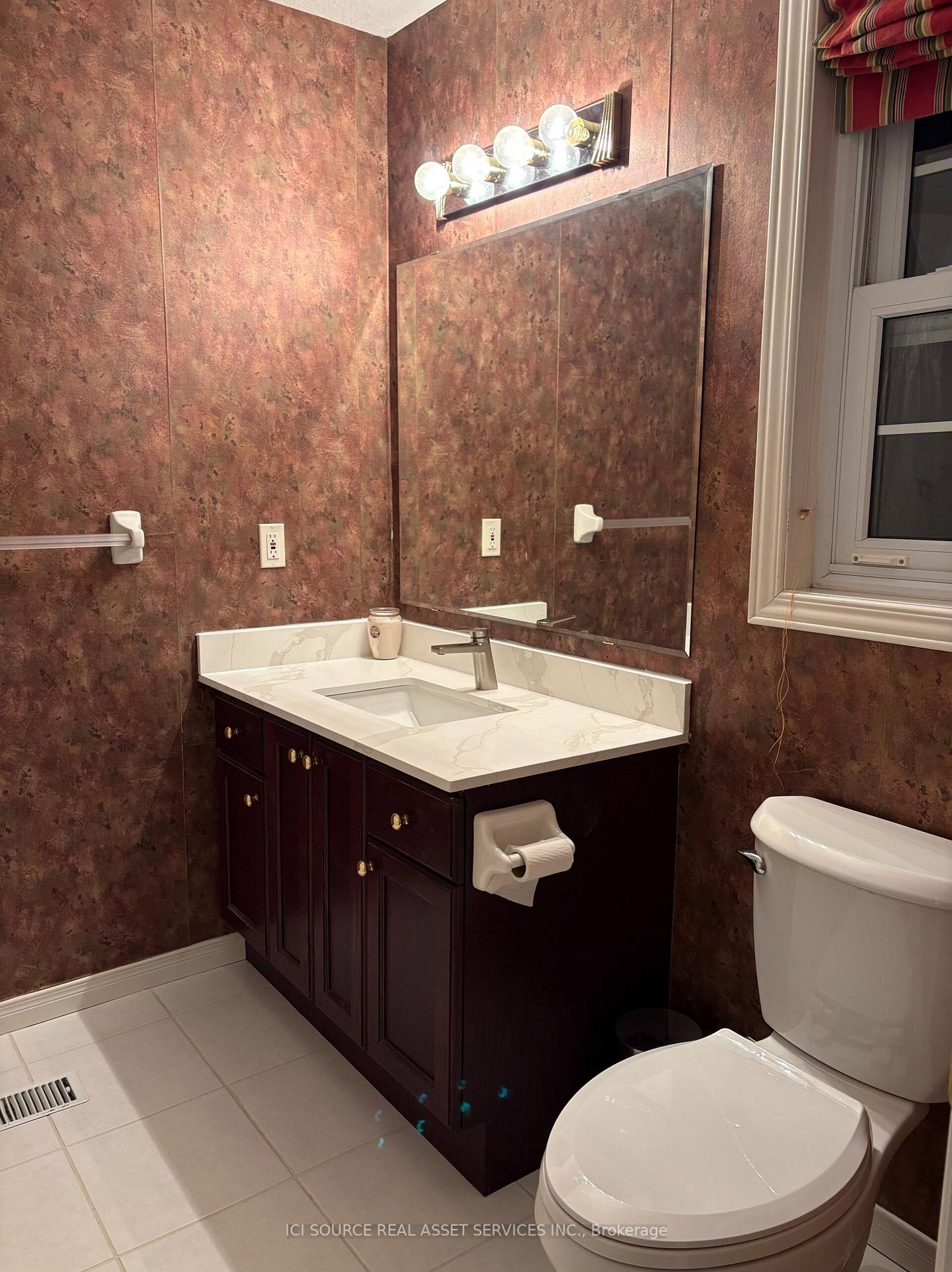 Photo 28 of 2 Woodcrest Court, Kitchener, Doon South — HOMEH