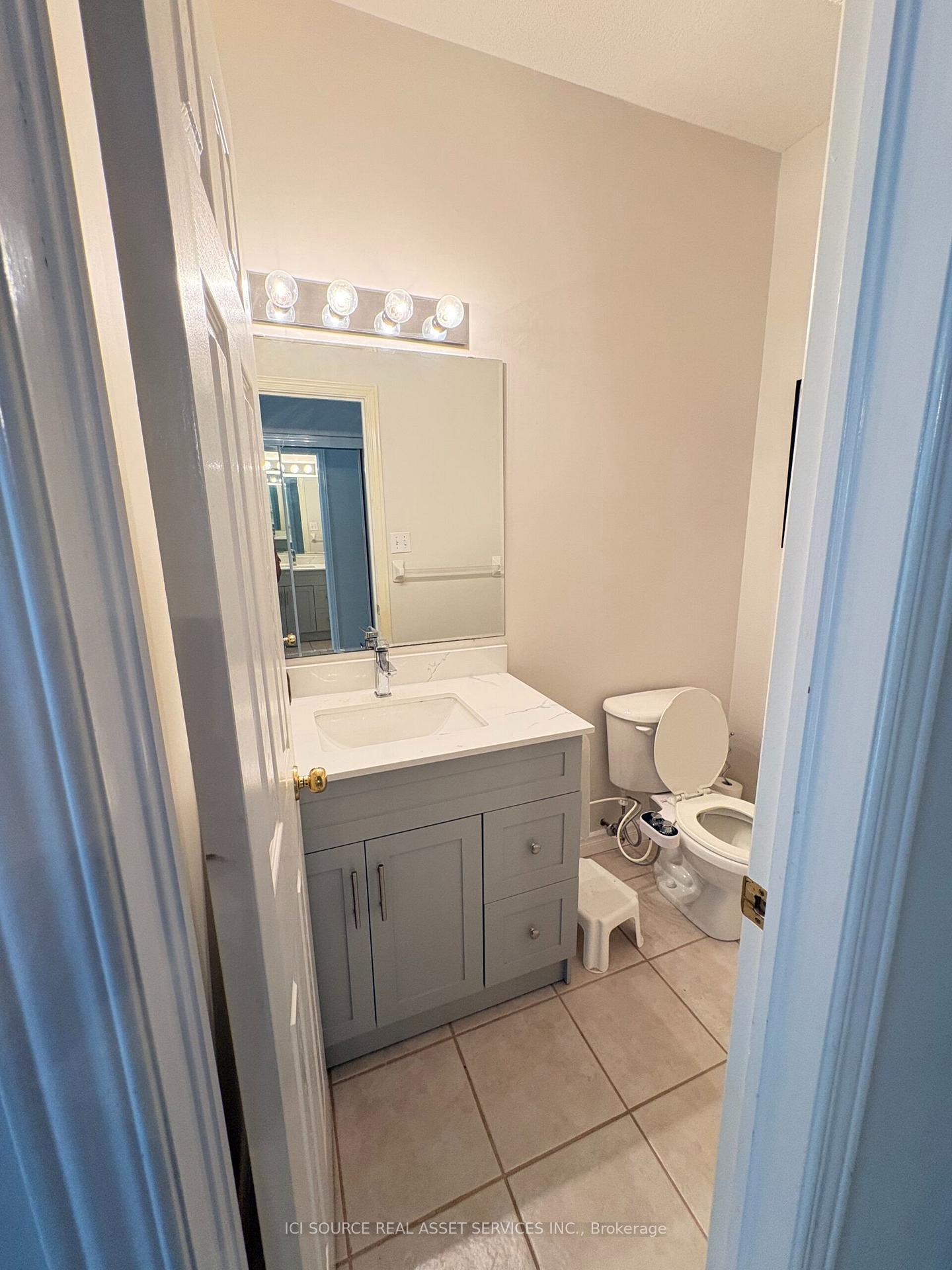 Photo 30 of 2 Woodcrest Court, Kitchener, Doon South — HOMEH