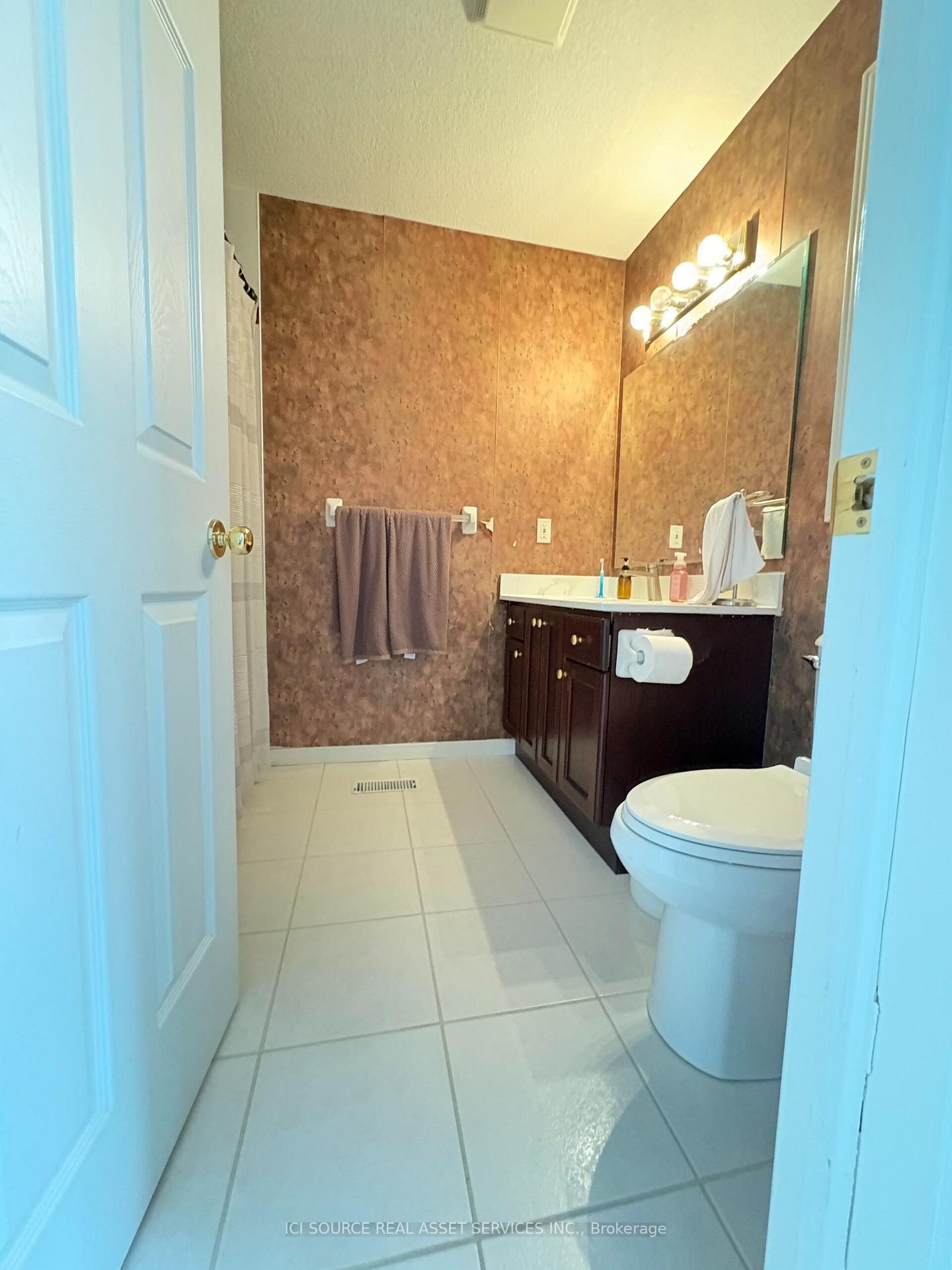Photo 32 of 2 Woodcrest Court, Kitchener, Doon South — HOMEH
