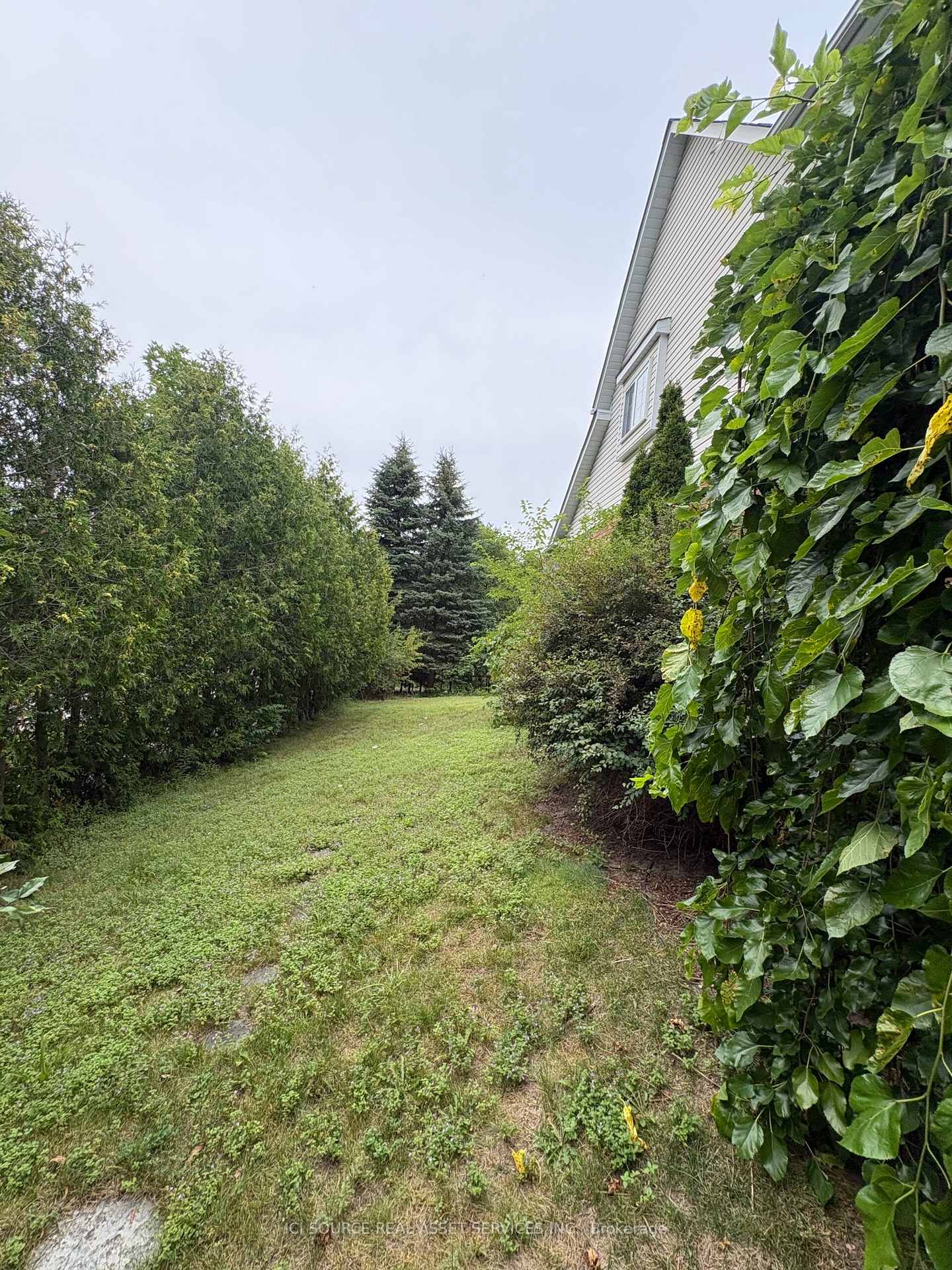 Photo 34 of 2 Woodcrest Court, Kitchener, Doon South — HOMEH