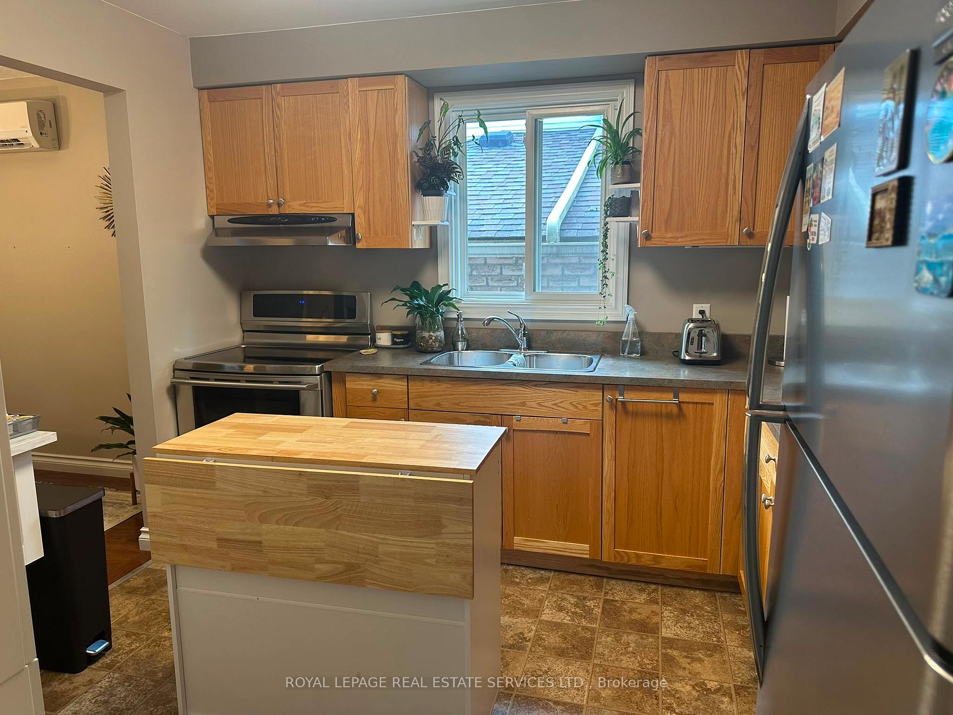 Photo 9 of Unit UPPER, 172 Queen Street, New Tecumseth, Alliston — HOMEH