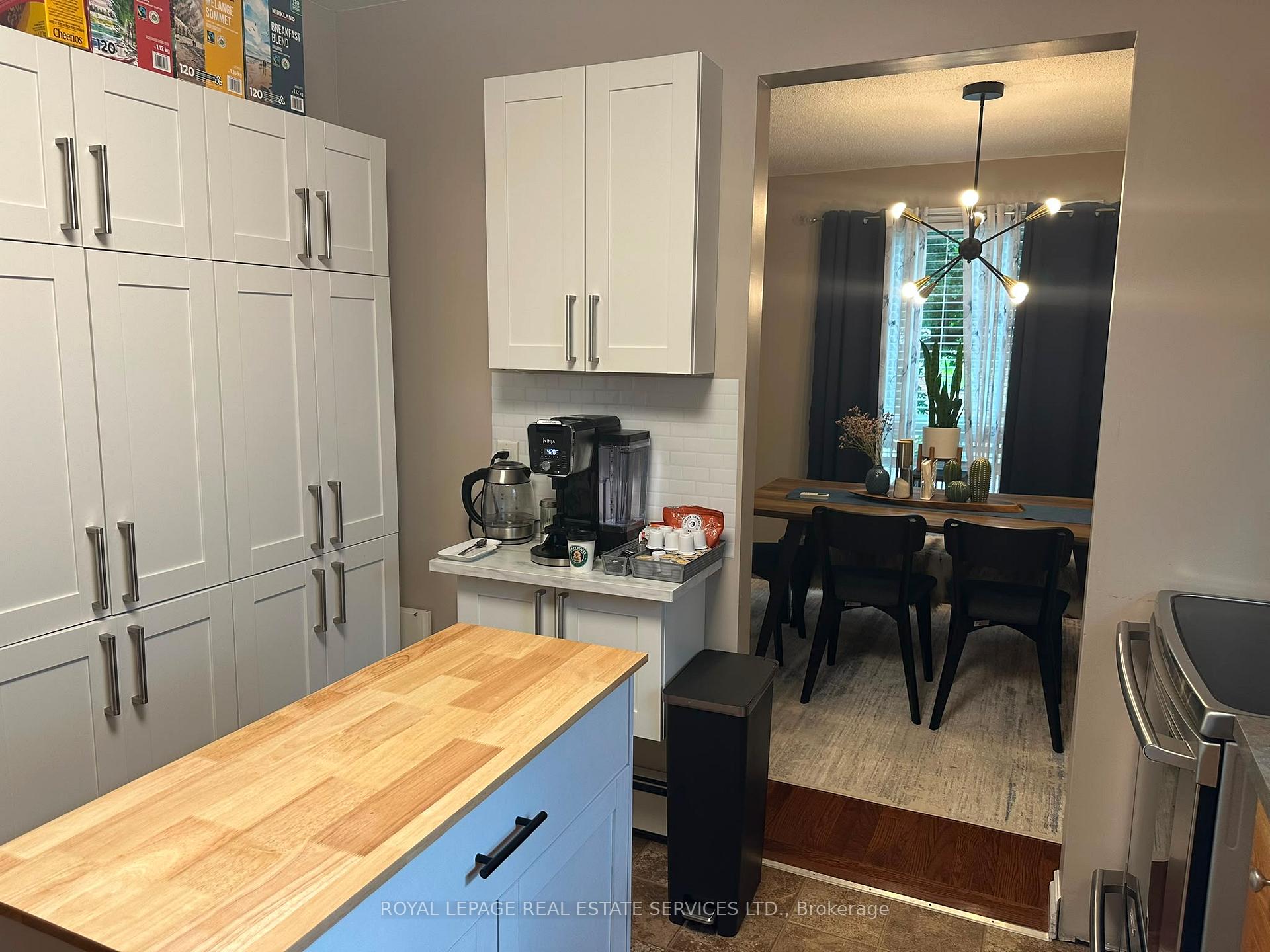 Photo 10 of Unit UPPER, 172 Queen Street, New Tecumseth, Alliston — HOMEH