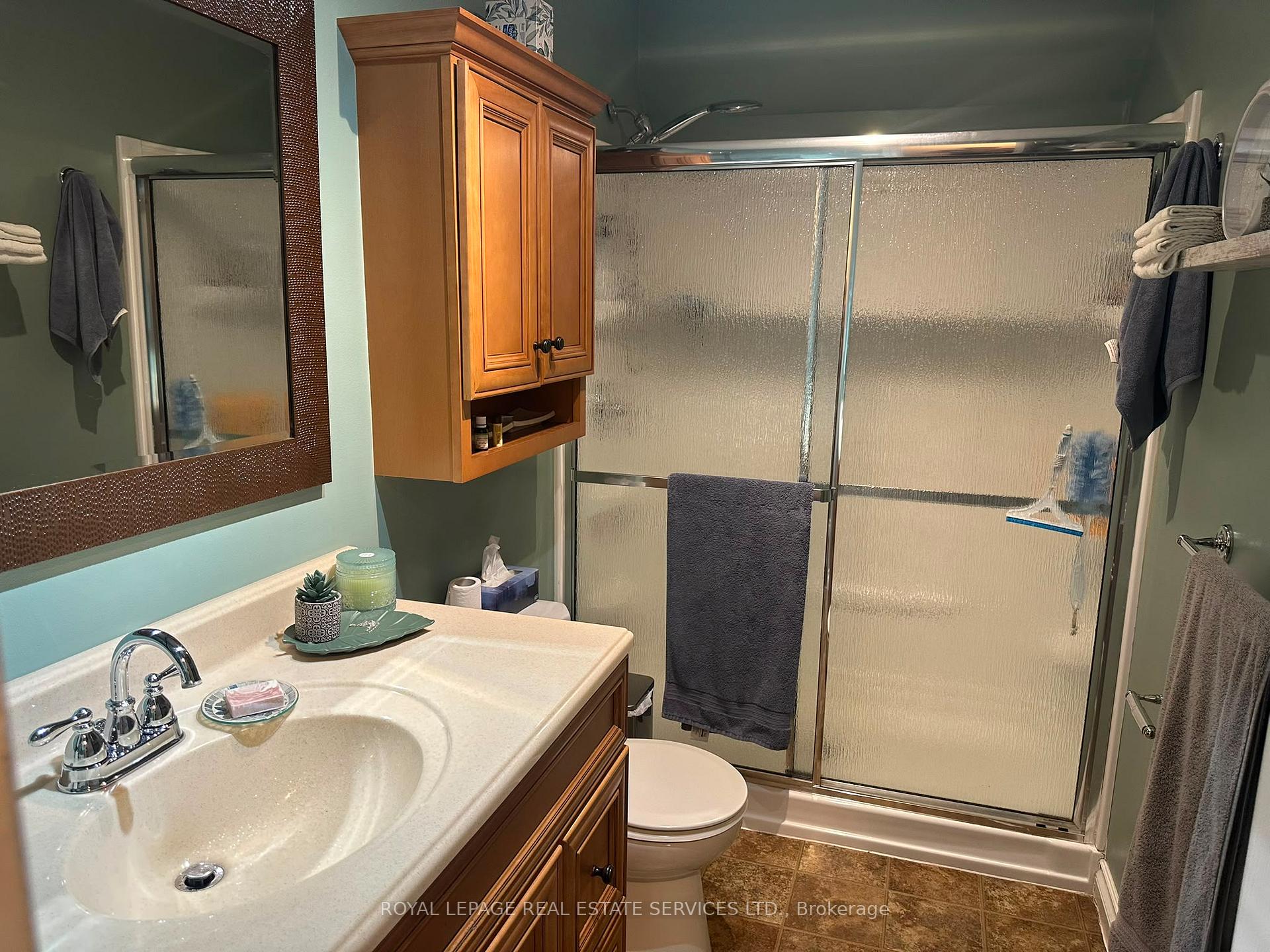 Photo 16 of Unit UPPER, 172 Queen Street, New Tecumseth, Alliston — HOMEH