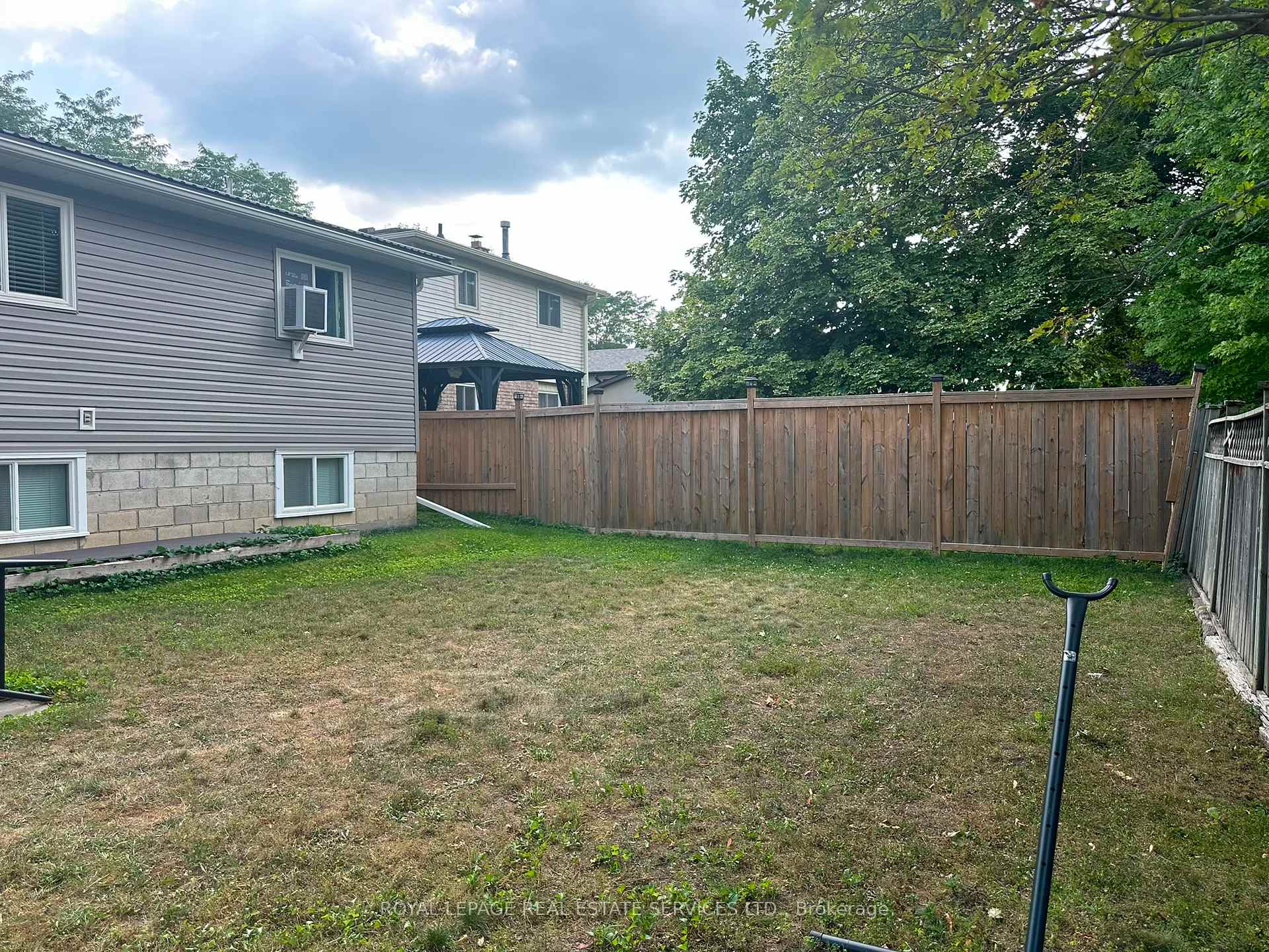 Photo 19 of Unit UPPER, 172 Queen Street, New Tecumseth, Alliston — HOMEH