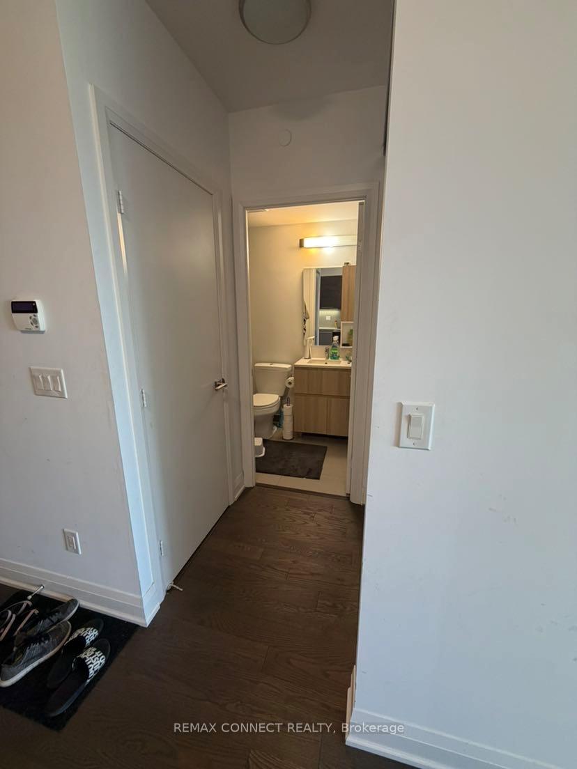 Photo 5 of Unit 4, 36 Park Lawn Road, Etobicoke, Mimico — HOMEH