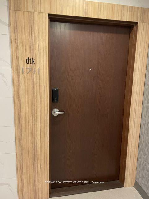 Photo 4 of Unit 1711, 60 Frederick Street, Kitchener, Civic Centre — HOMEH