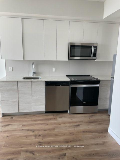 Photo 11 of Unit 1711, 60 Frederick Street, Kitchener, Civic Centre — HOMEH
